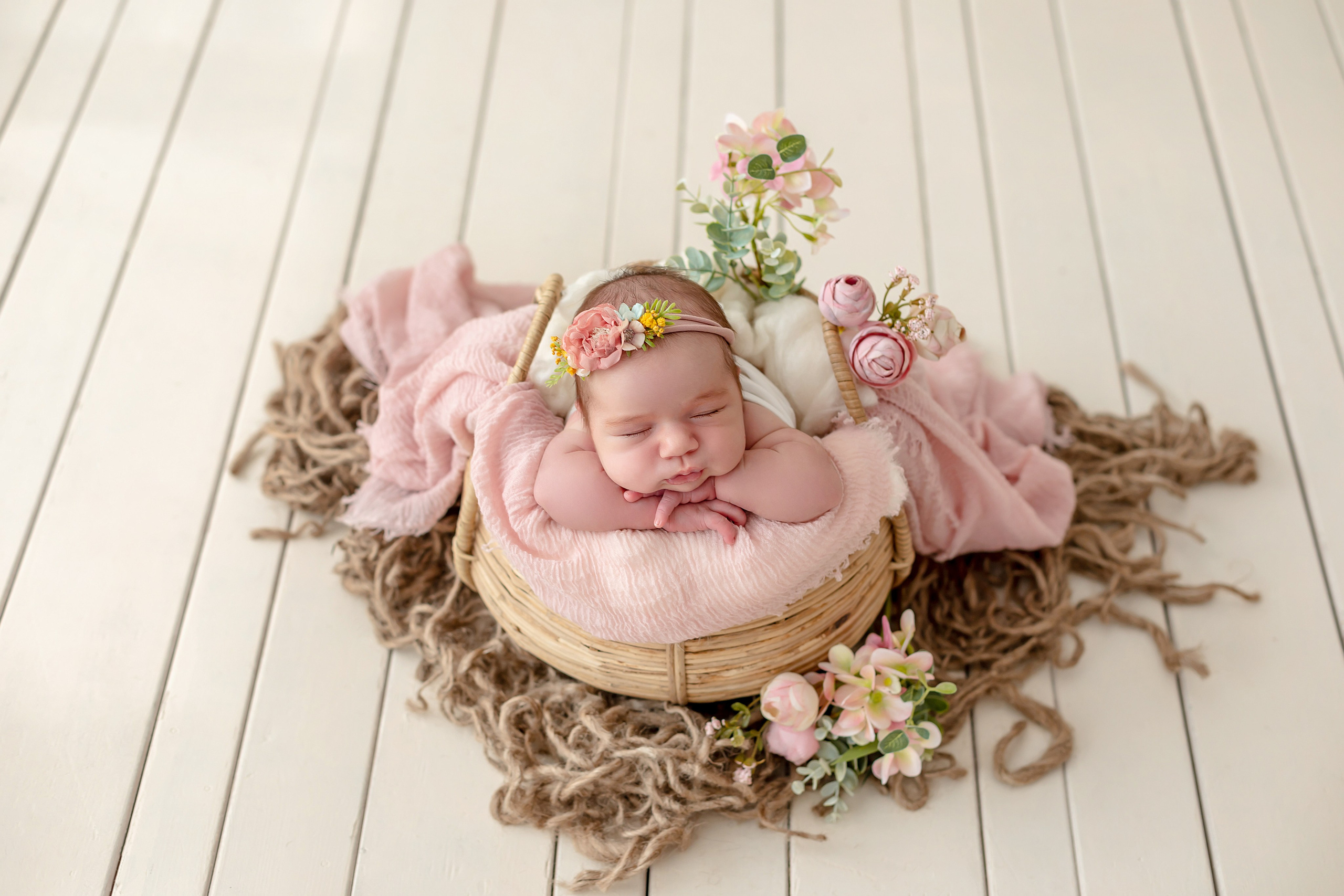 Новорожденные до 28 дней. Фотограф новорожденных в Тюмени