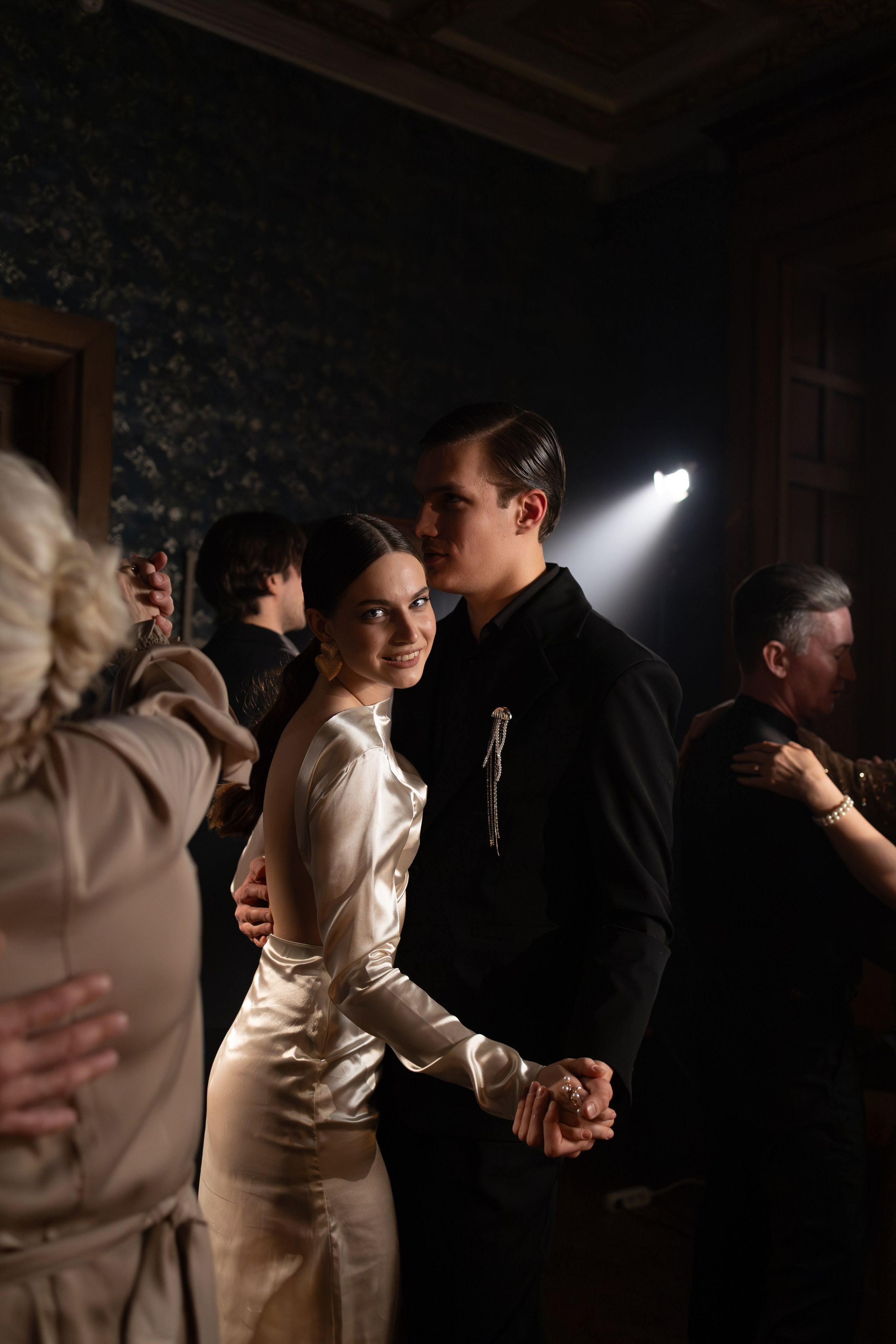 Миша и Алина | камерная свадьба. Свадебный фотограф в Москве Наталья Струкова