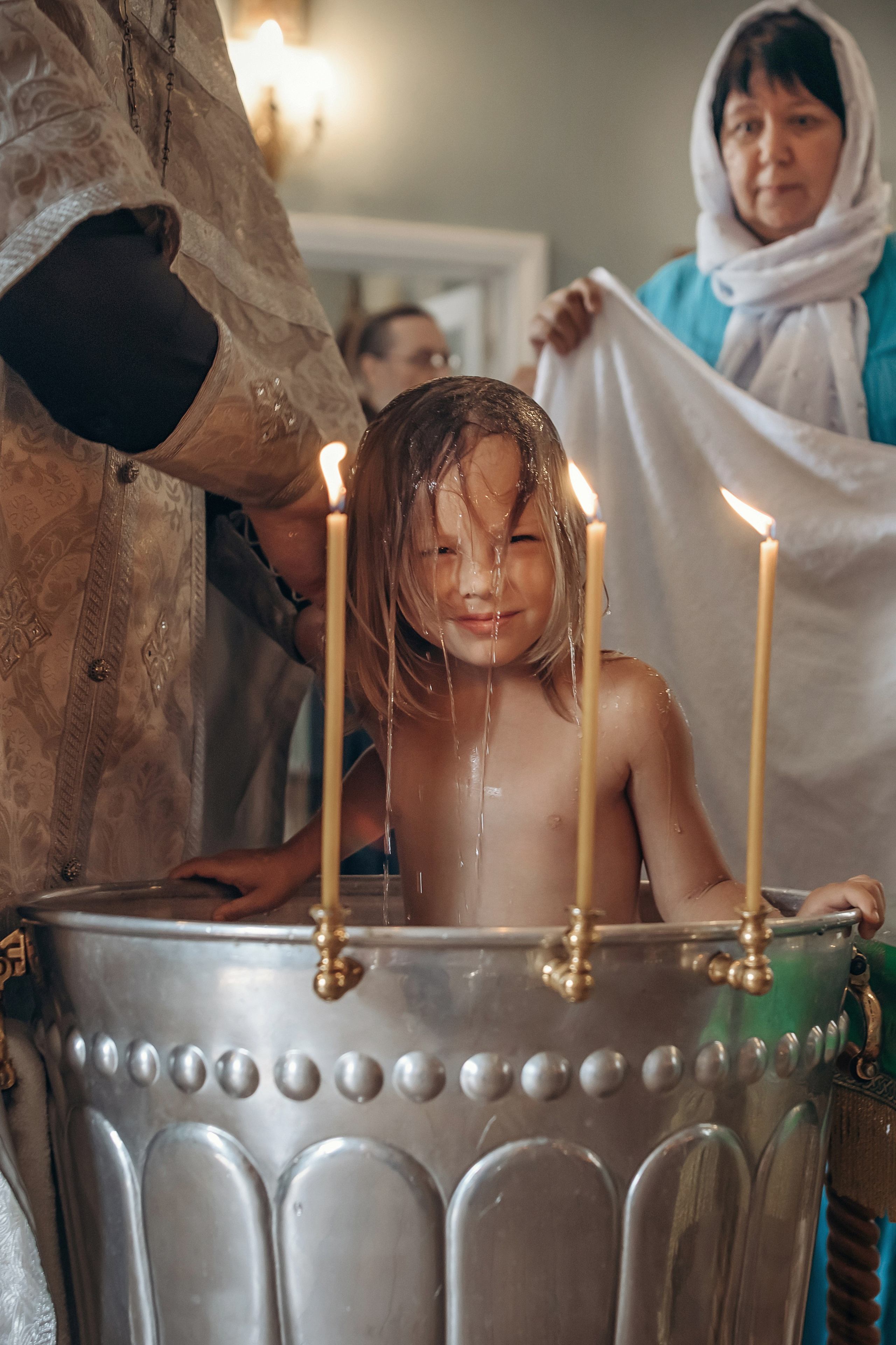 Крещение Василисы. Фотограф на крещении и венчании Елена Плинер, Псков и Псковская область
