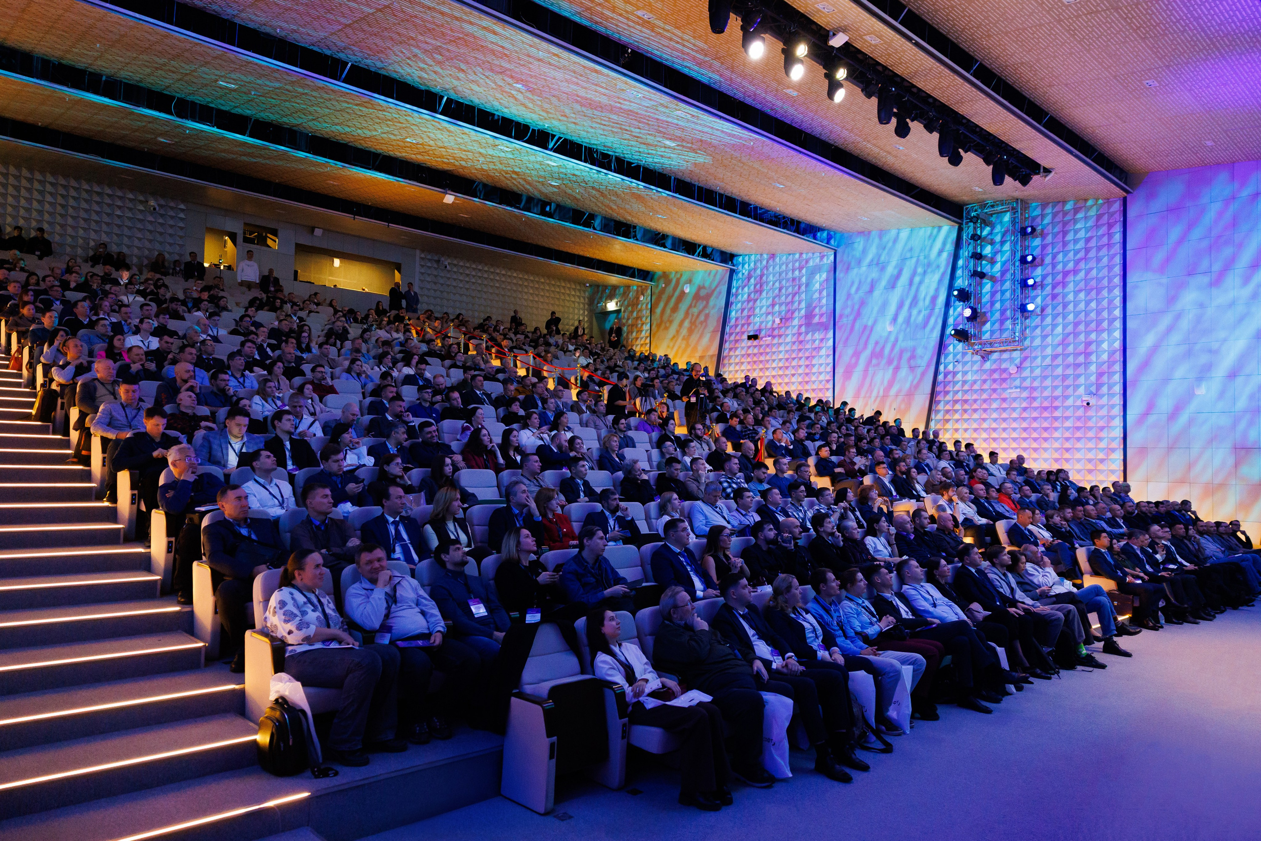 Сила Платформы. Репортажный фотограф в Москве Евгений Новиков