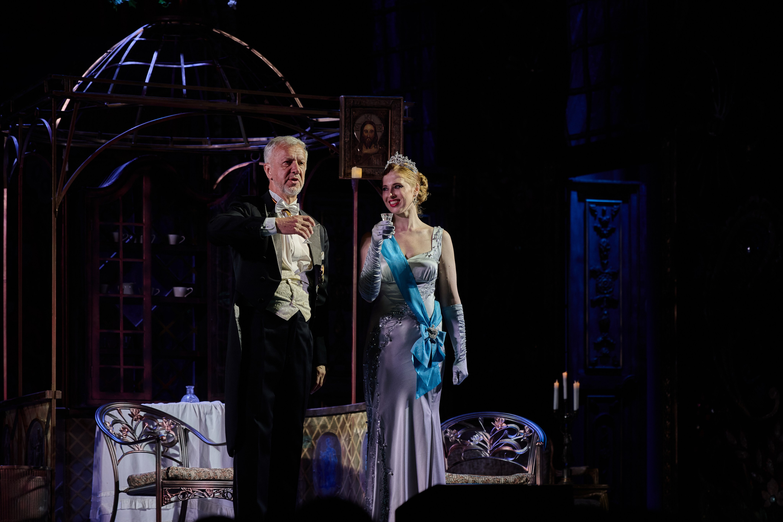 Спектакль «Товарищ». Фотограф Роман Адлер