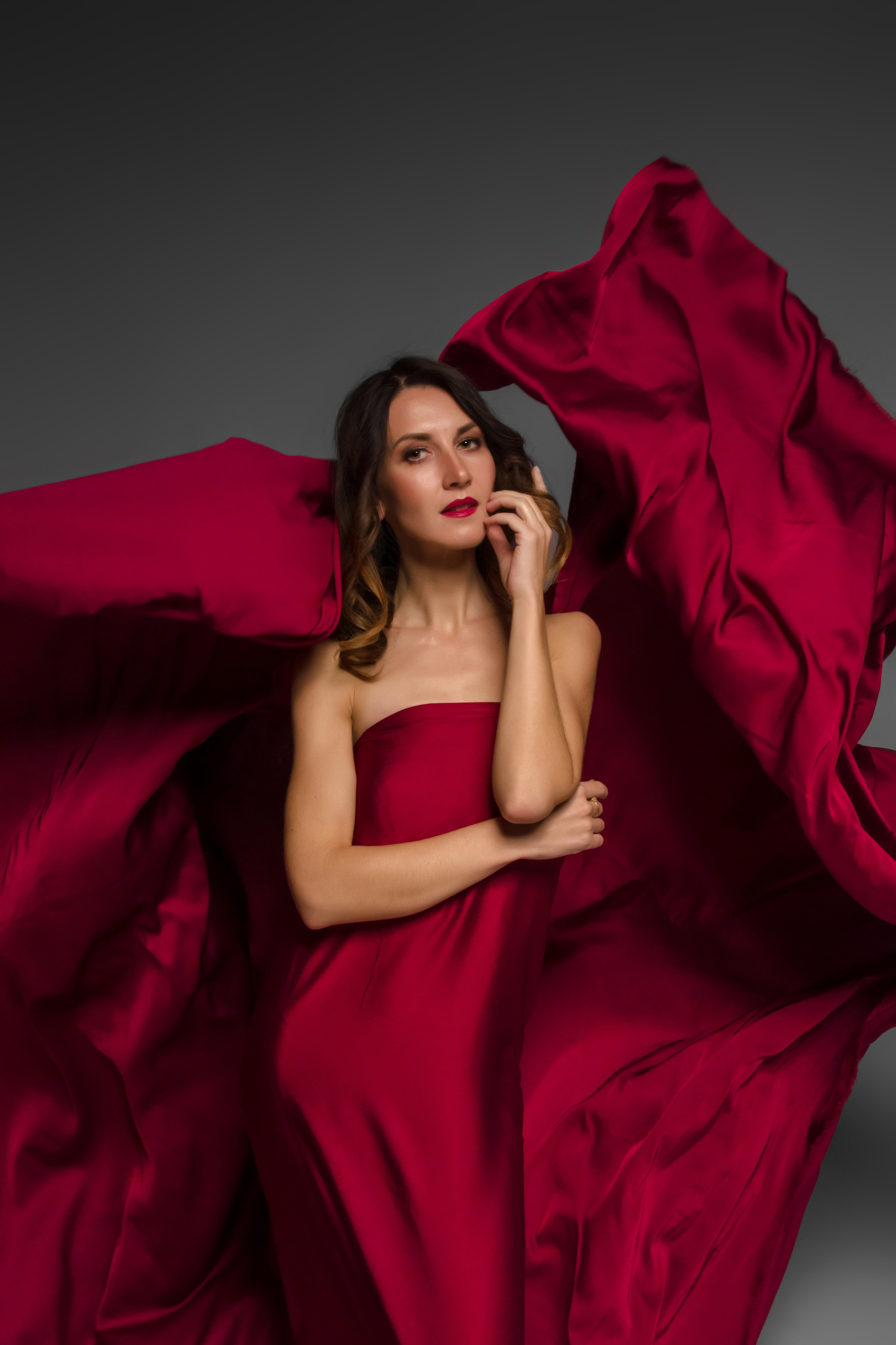 Съемки в студии. Индивидуальные, семейные, студийные съемки в Серпухове и за пределами