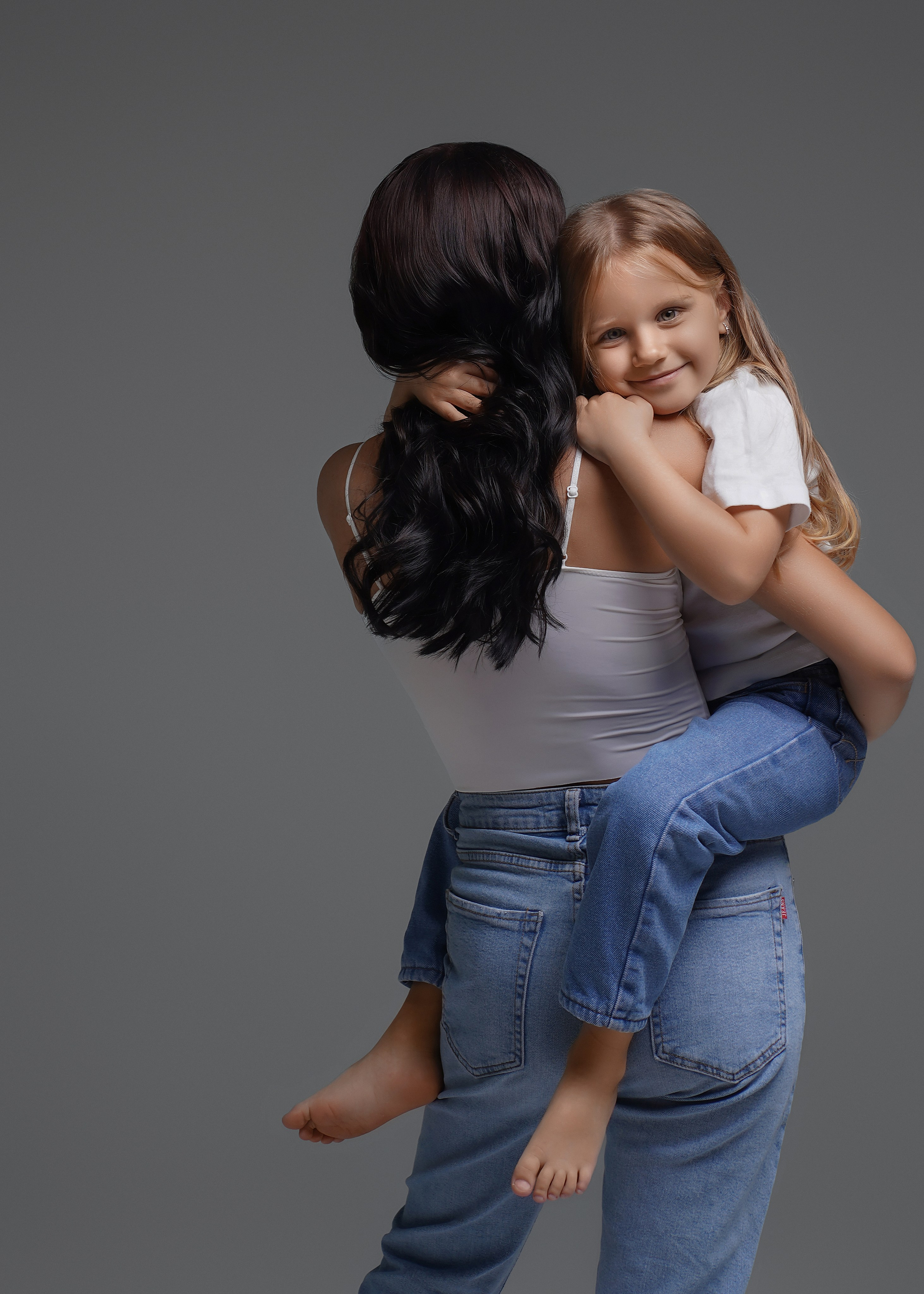 Алина и Ева. Главная