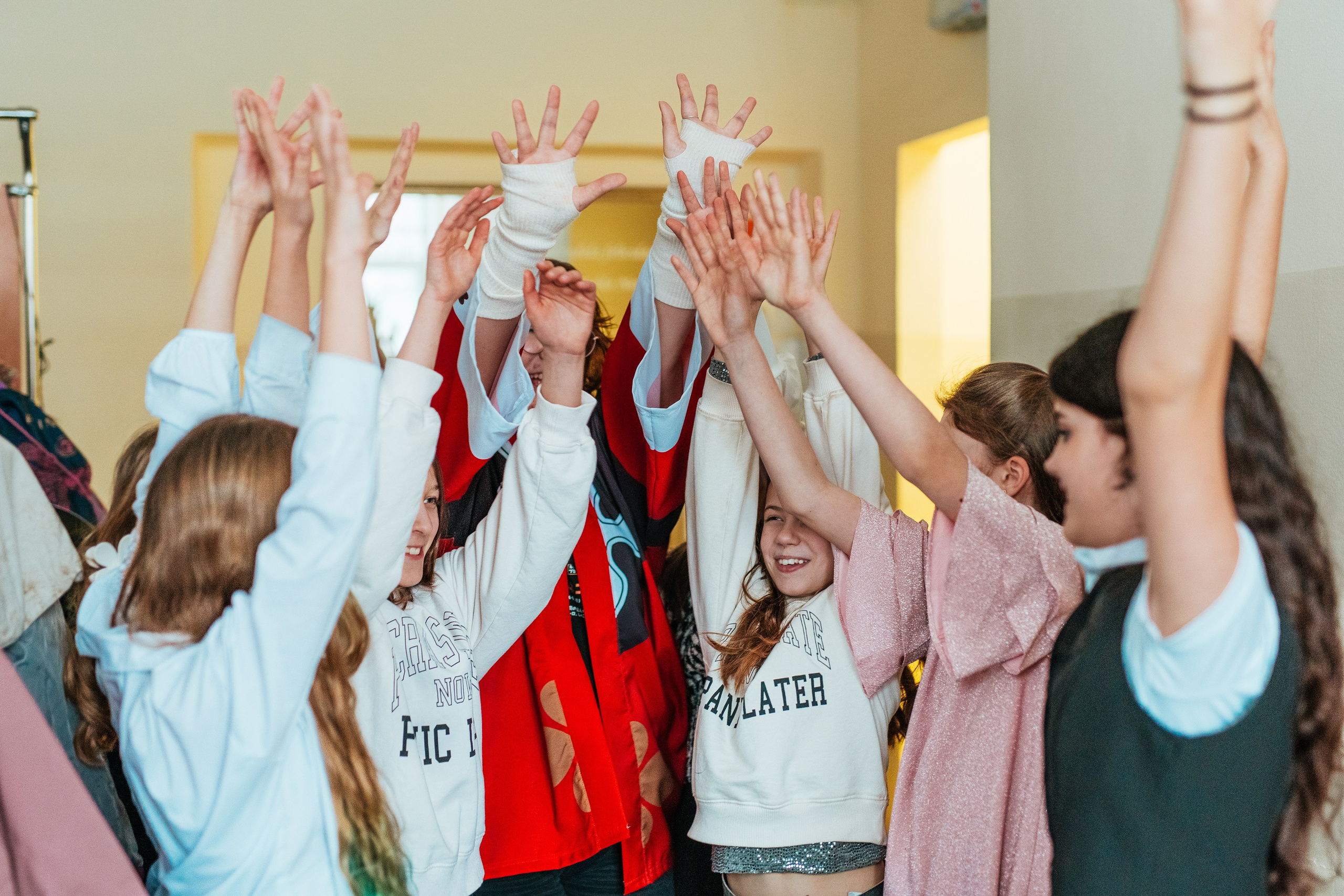 6 класс. Школьные альбомы и альбомы для детского сада. Юлия Осипова. Москва