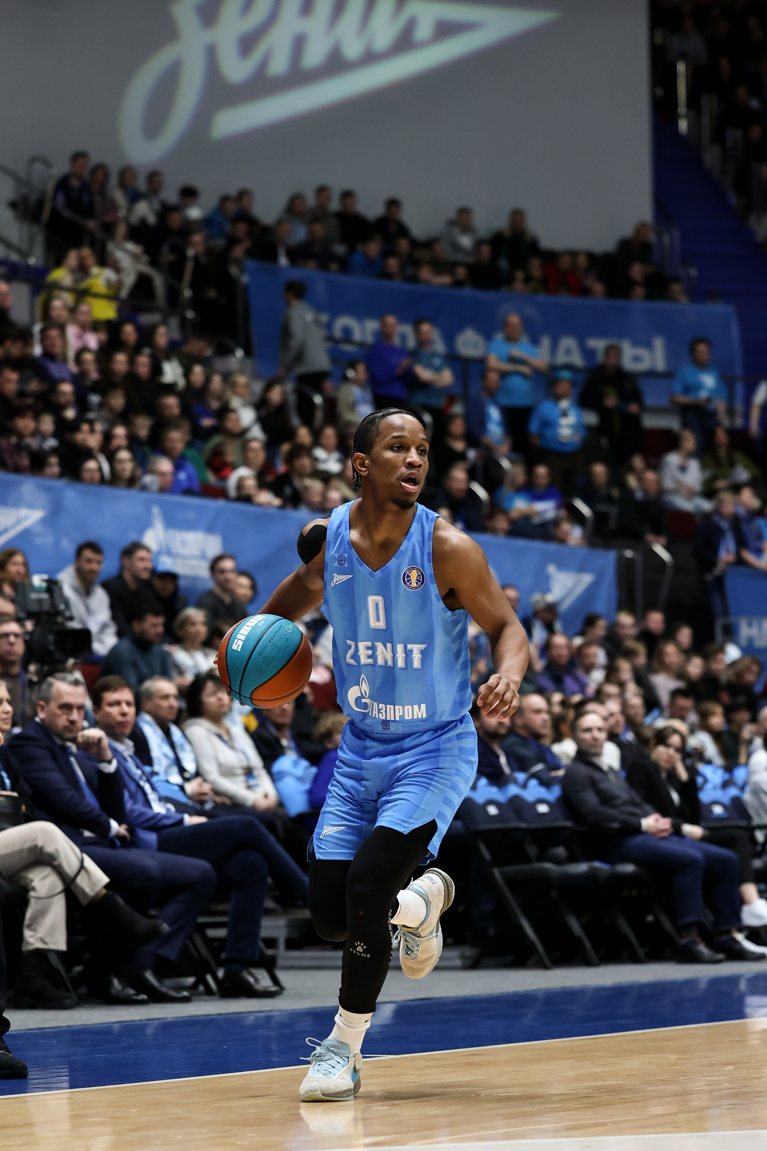 Зенит-Енисей 10.03.2024. Спортивный и репортажный фотограф Антон Тереханов