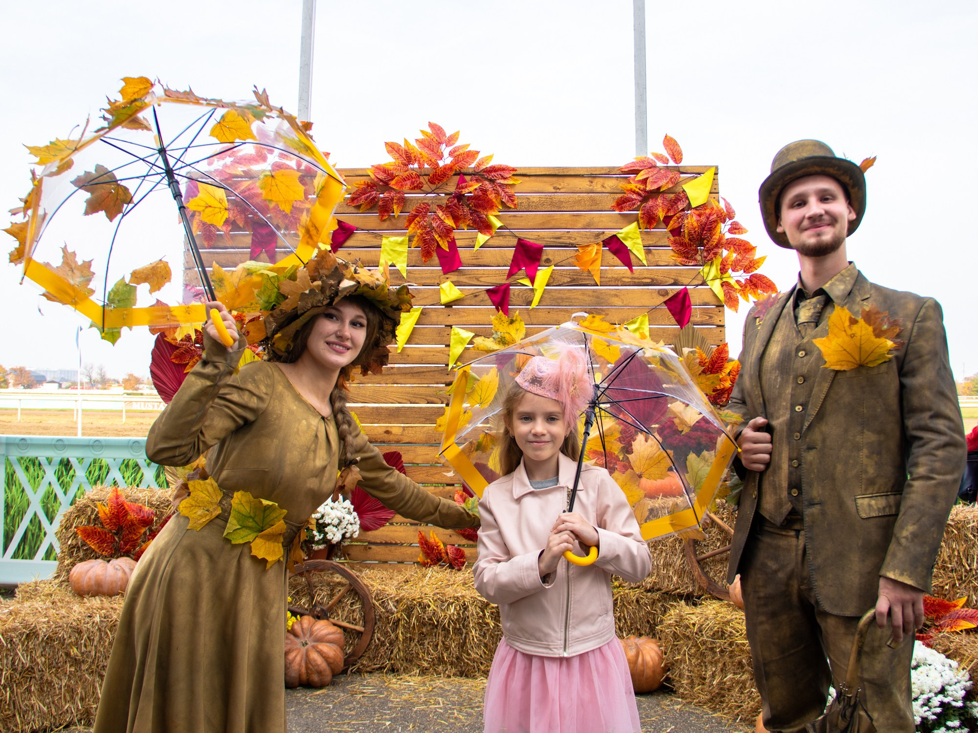 Закрытие скакового сезона на Краснодарском ипподроме. Репортажный, промышленный и маркетплейс-фотограф Дмитрий Чернат