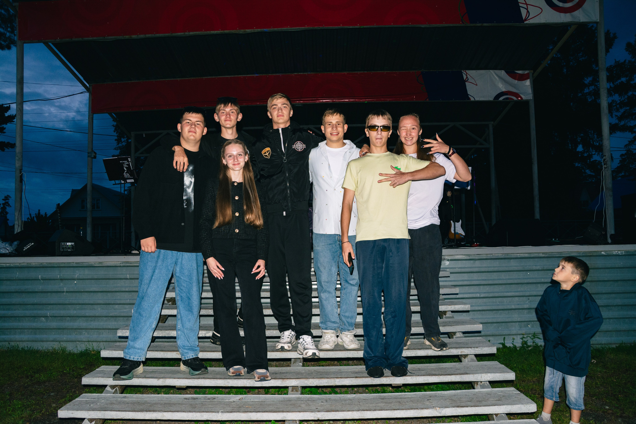 Кино на траве и ДР группы «Доктор Пепси». Алексей Маисеев | Свадебный и художественный фотограф в Новосибирске | Съемка на природе и в студии