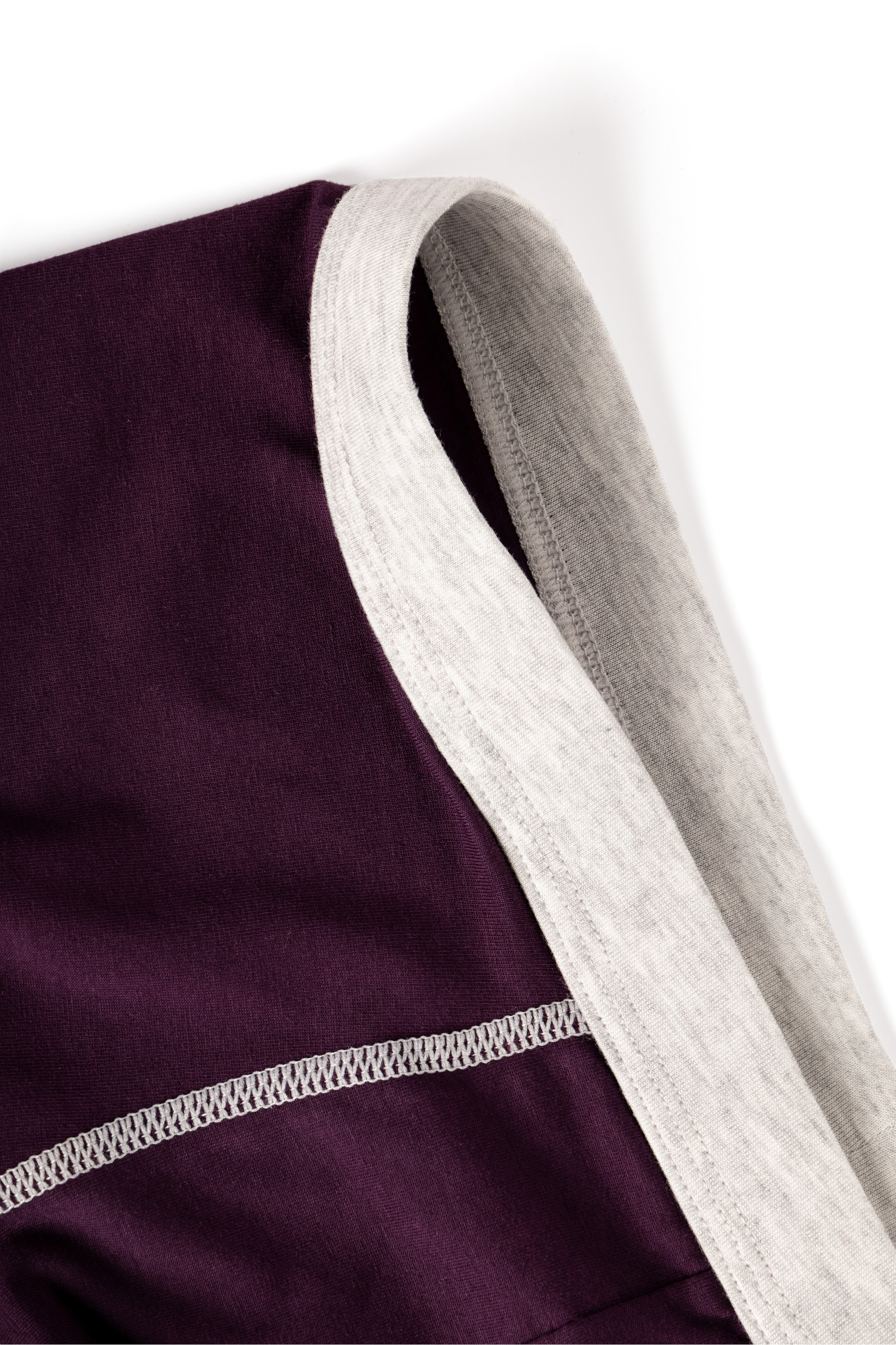 Детализация резинки мужских трусов крупно | Фото для сайта производителя