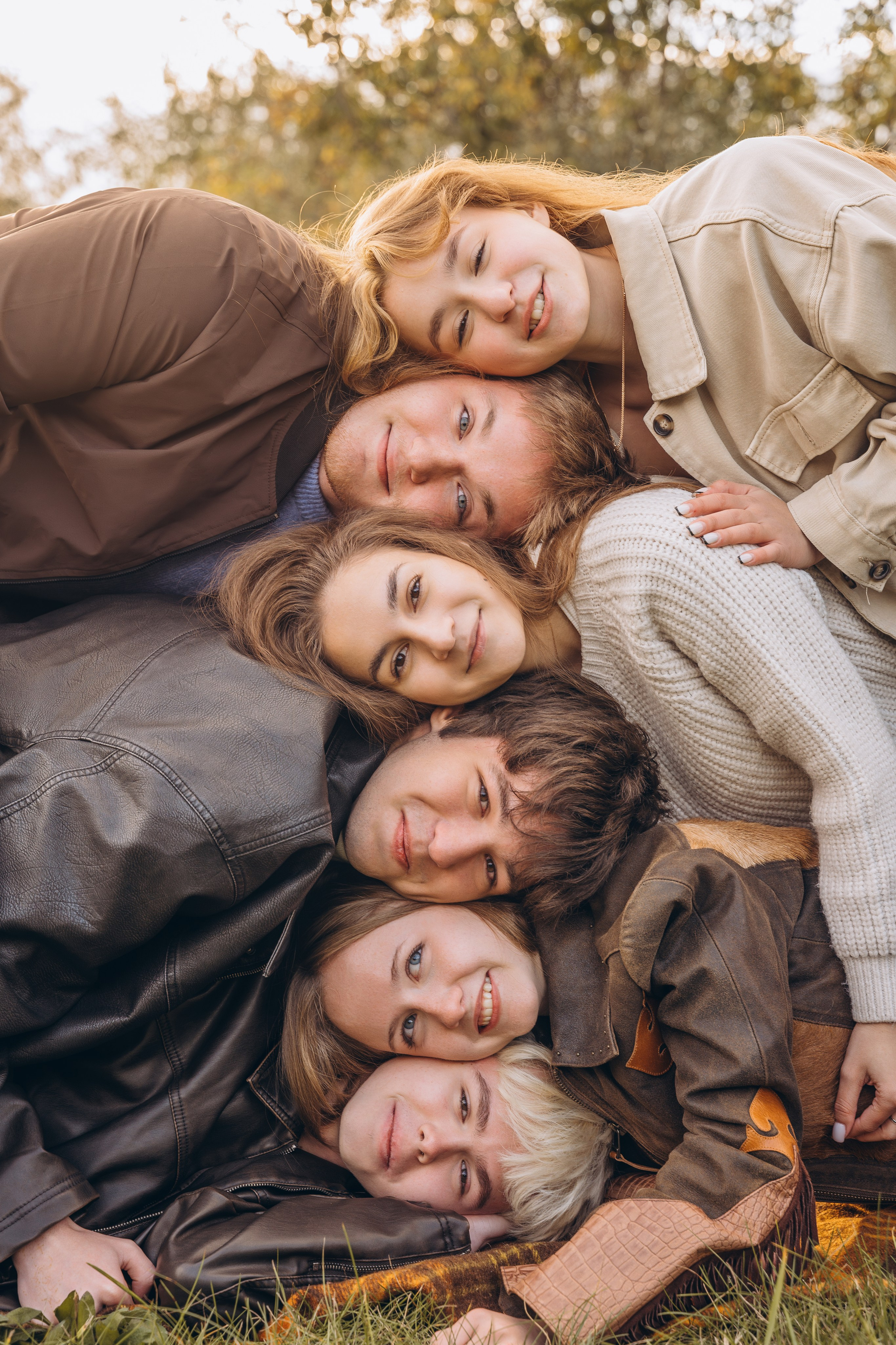 Осенняя съёмка. 11 класс. МАРГАРИТА КУДРЯШОВА СВАДЕБНЫЙ И СЕМЕЙНЫЙ ФОТОГРАФ ТВЕРЬ МОСКВА