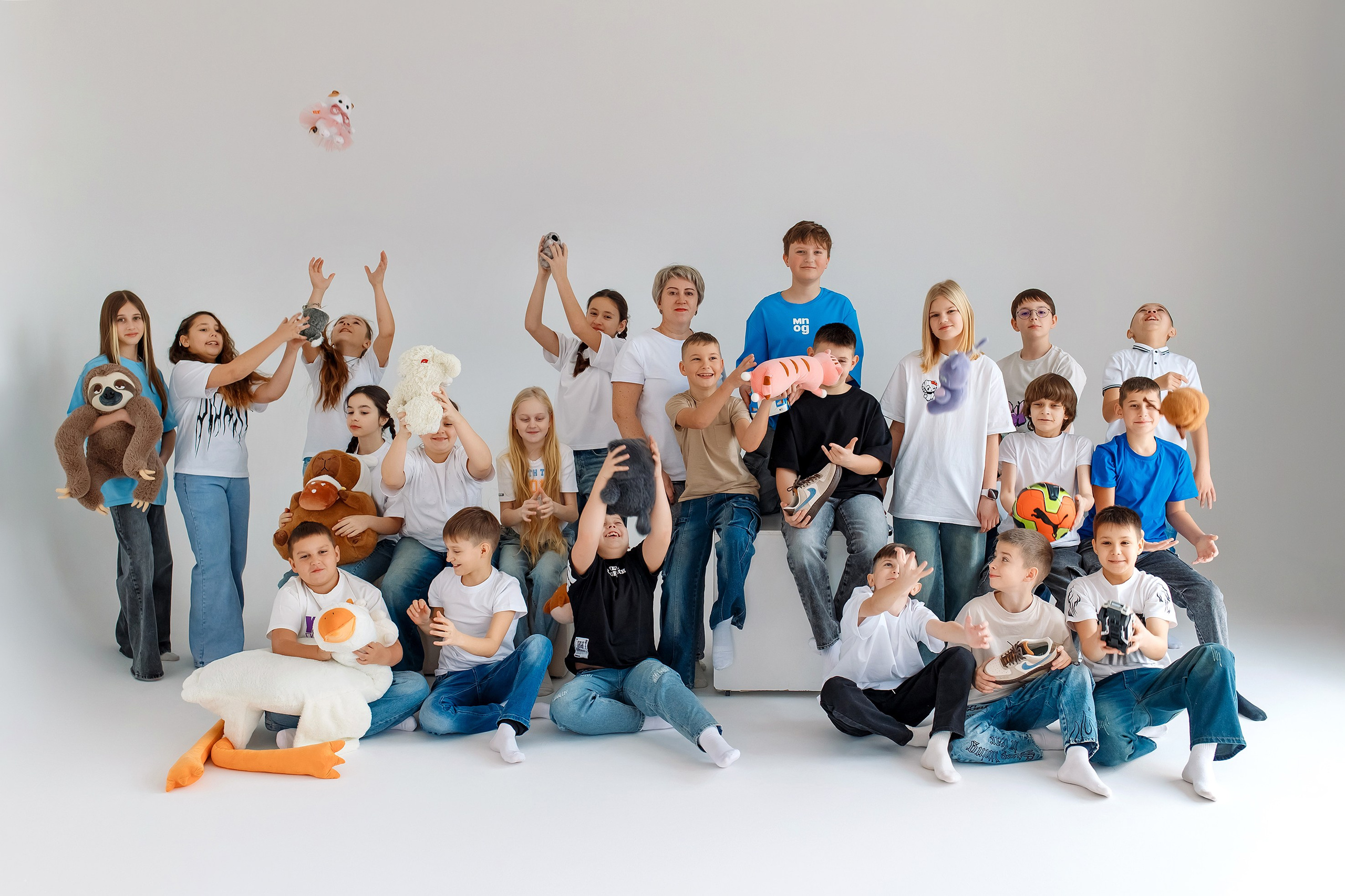 4 класс съемка в фотостудии. Фотограф Любовь Корниенко, Примоский край