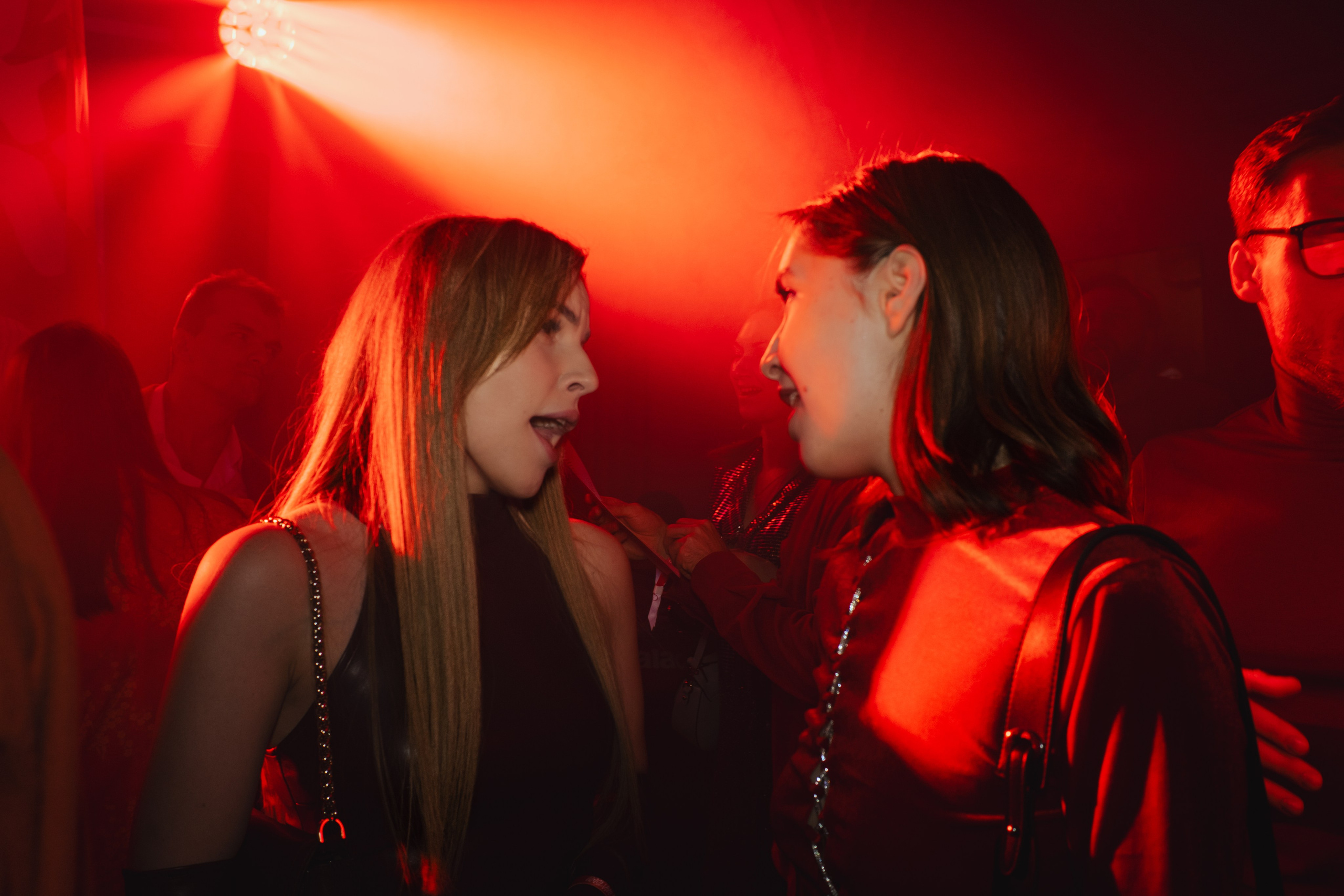 Репортажная съемка. Фотограф из Санкт-Петербурга. Снимаю портреты, свадьбы и репортажи