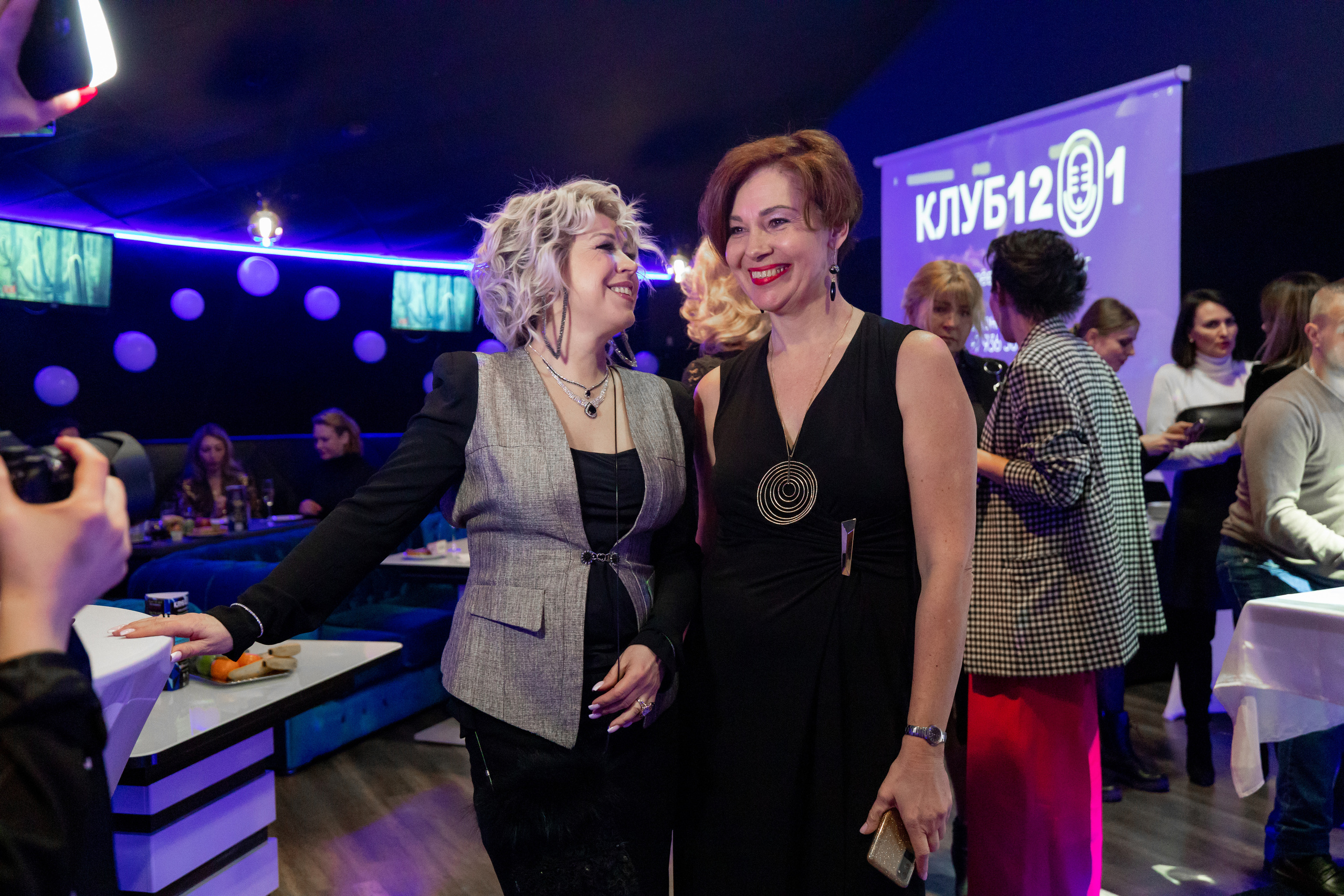 Караоке бар «12.01». Фотограф Михаил Олейник