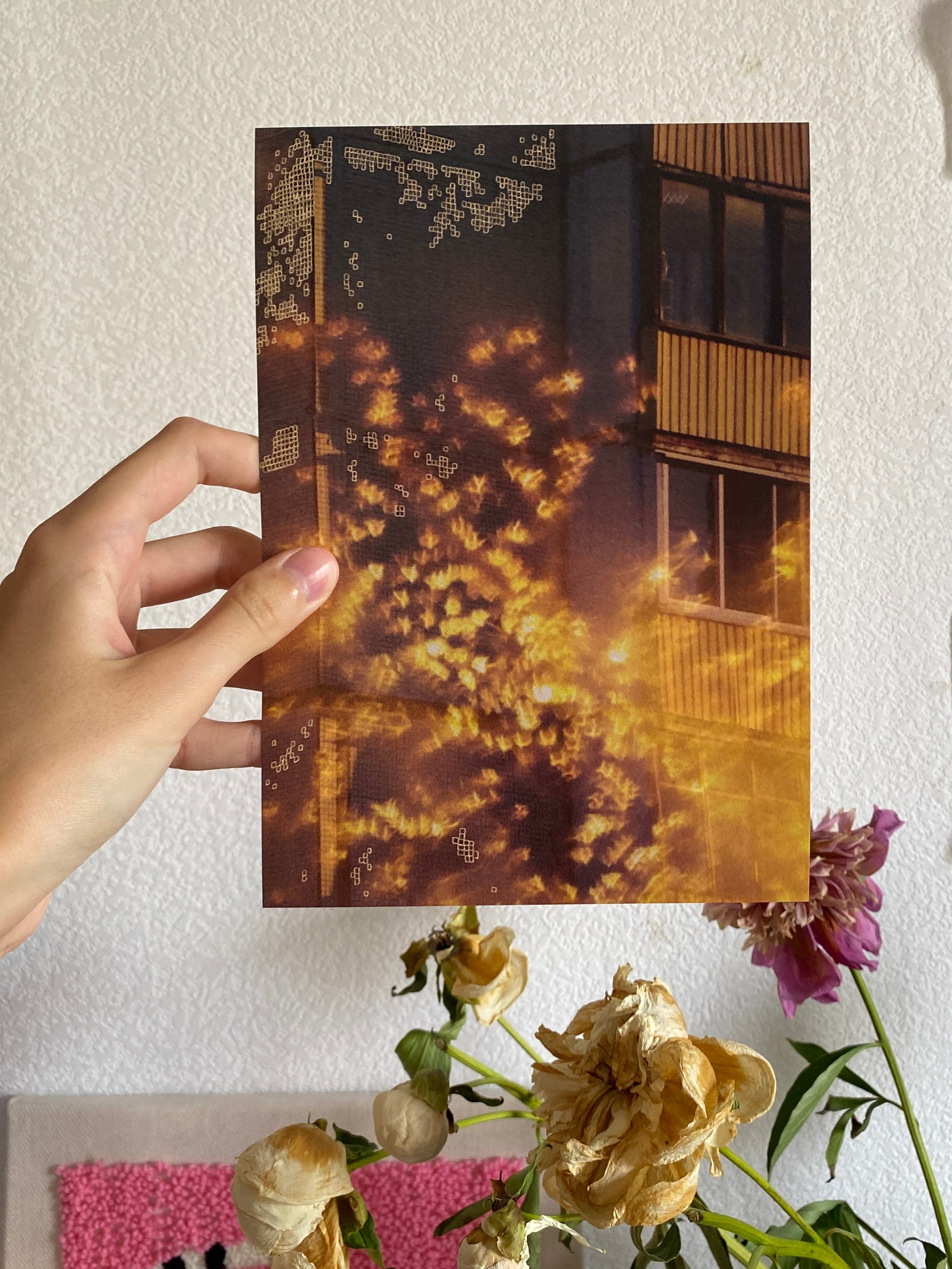 «На дне». Мультидисциплинарная художница