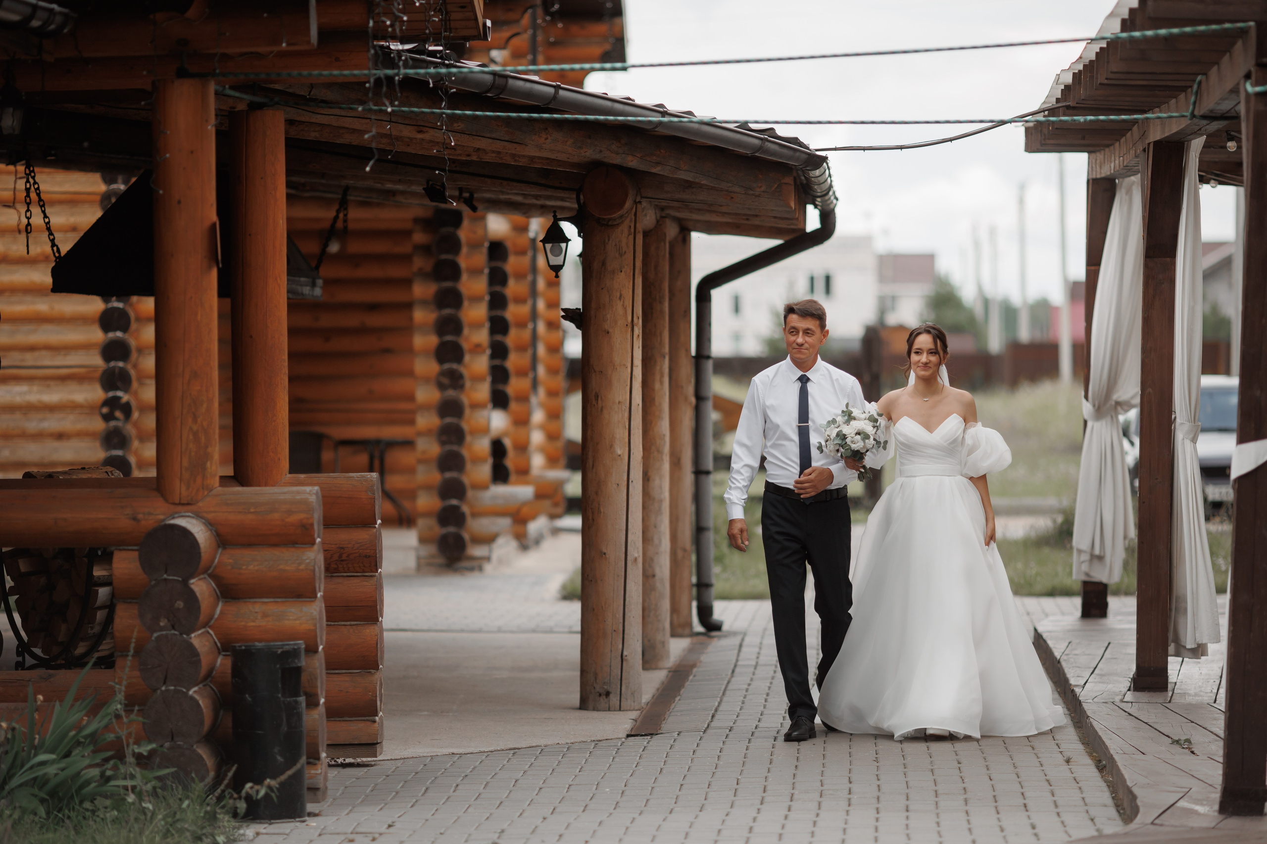 Полина и Дмитрий, загородный клуб «Барин», ЗАГС в г. Пушкино. Свадебный и репортажный фотограф (Москва, Королев и другие)