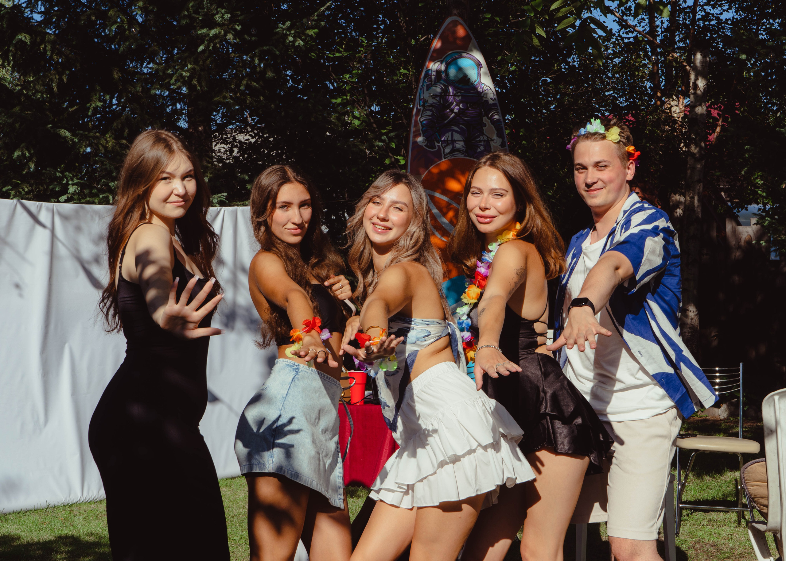 Гавайская вечеринка. Кир Анисин. Режиссер & фотограф