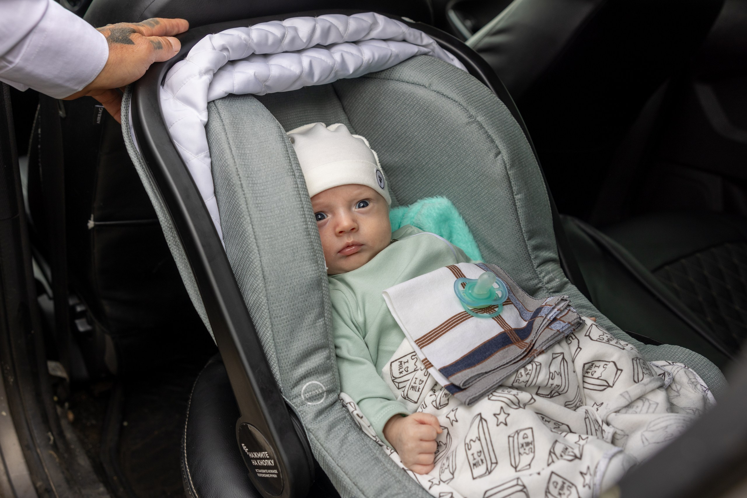 Образец репортажа крещения оригиналы, без искажений, без вспышки, светосильная оптика!. Фотограф в Туле Крупский АнДРей. Фотостудия «КАДР71» в Туле