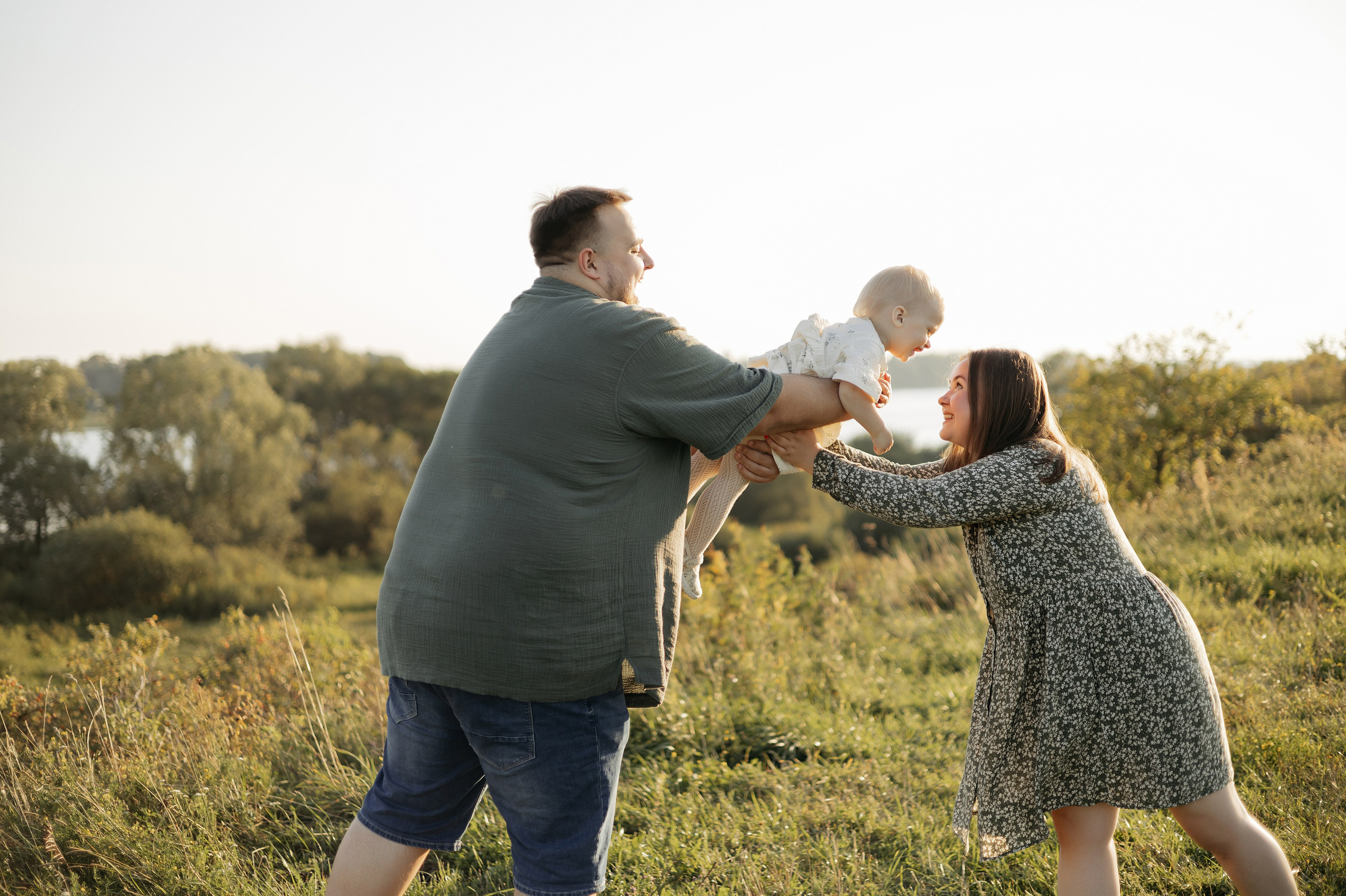 Катя, Илья и Василиса. Свадебный фотограф в Пскове и Санкт-Петербурге | Анна Голикова