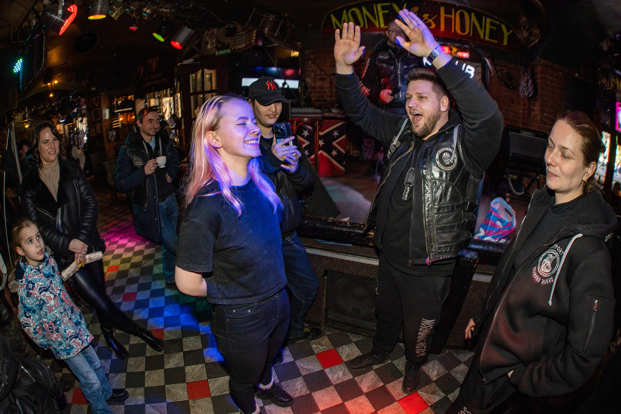 Весенний прохват мотоклуба Normans Riders MC ч.2. Концертный и репортажный фотограф в Санкт-Петербурге Слава Пахомов