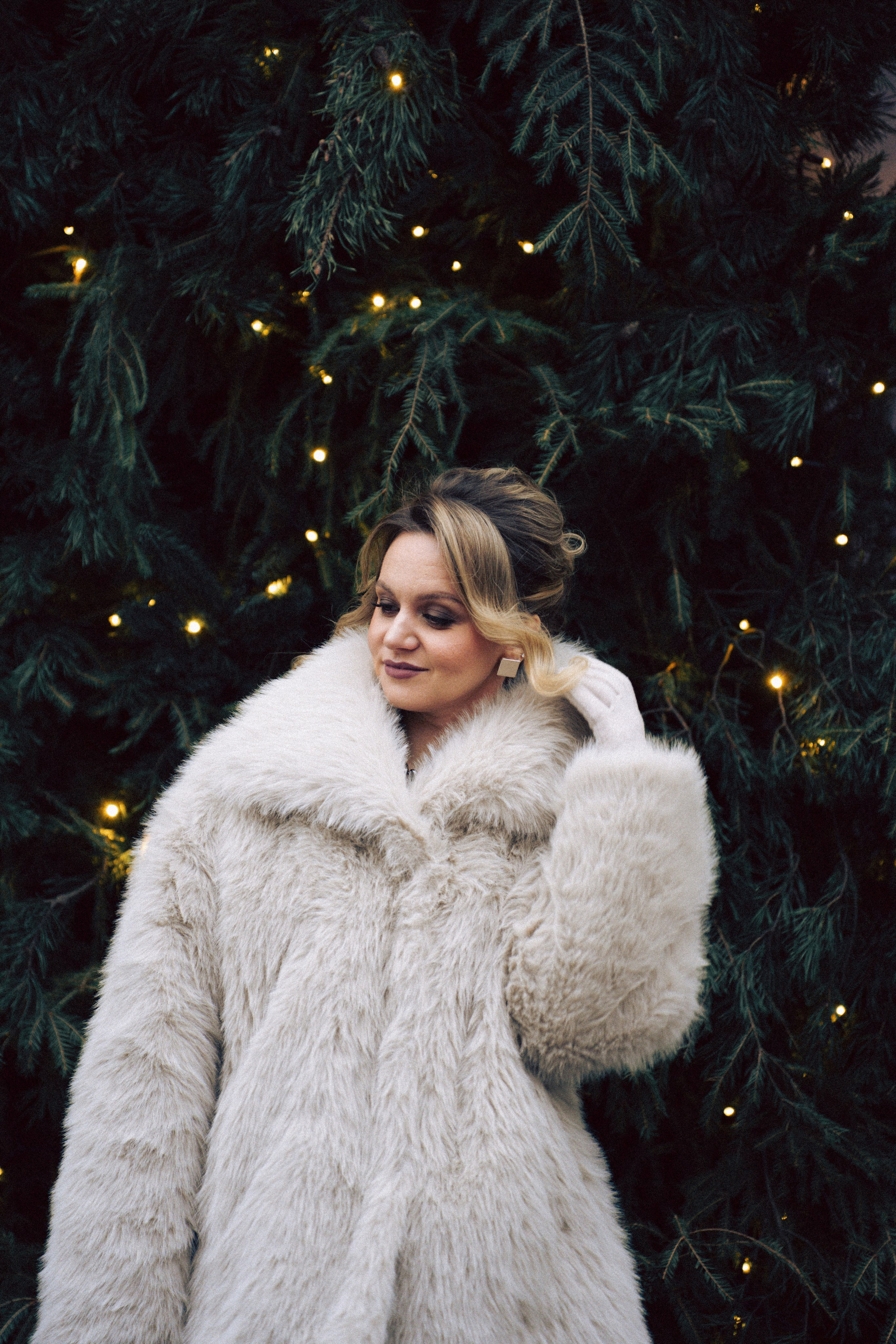 НОВОГОДНЯЯ ФОТОСЕСИИЯ В СТУДИИ ДЛЯ ДЕВУШКИ И ПРОГУЛКА ПО ЧЕРНЫШЕВСКОЙ. Профессиональный фотограф, Санкт-Петербург — Виктория Богомолова