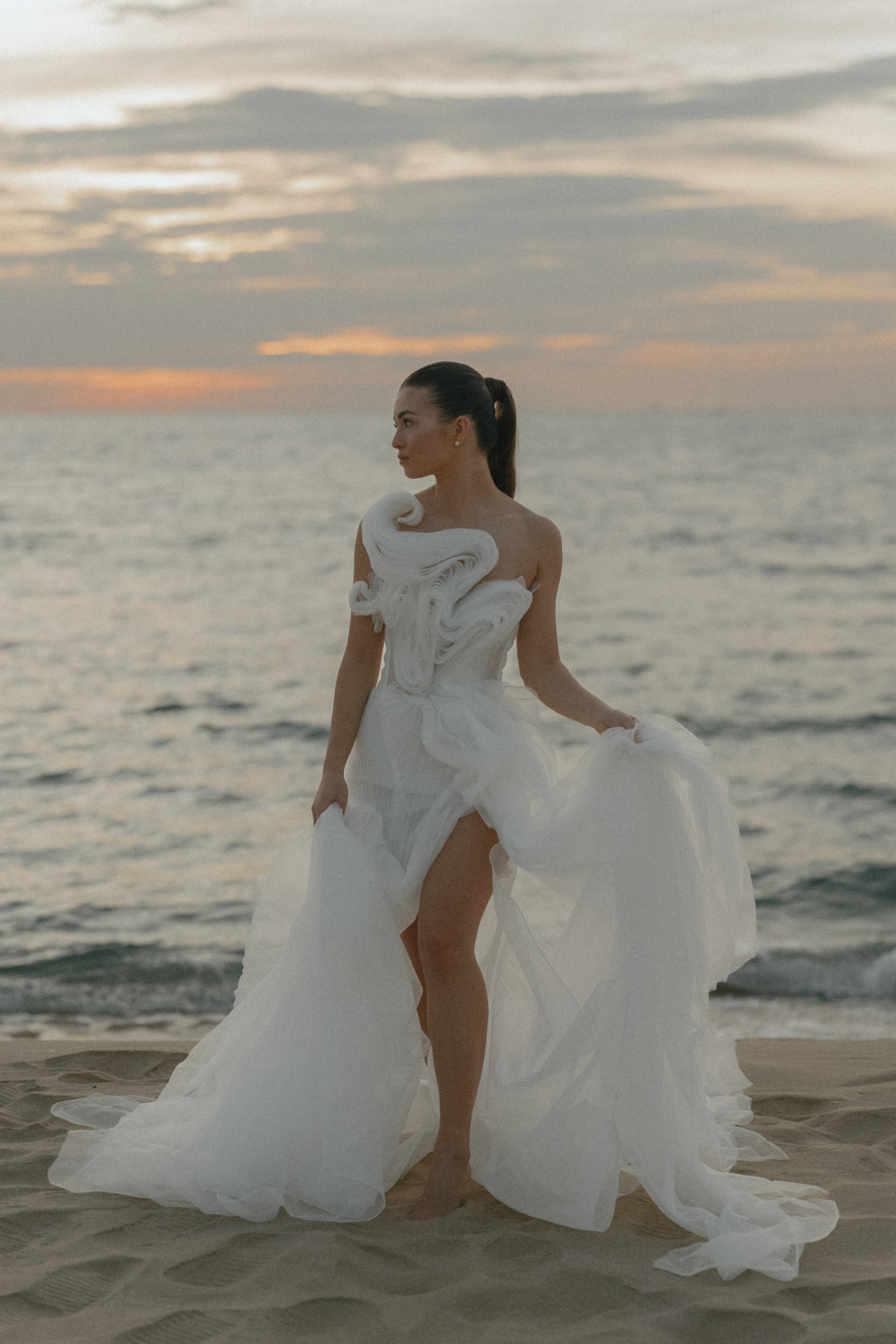 Иван & Анастасия. La Marée wedding agency Свадебное агентство на Фукуоке, Вьетнам — организация свадеб, декор, координация и помощь парам для идеального дня