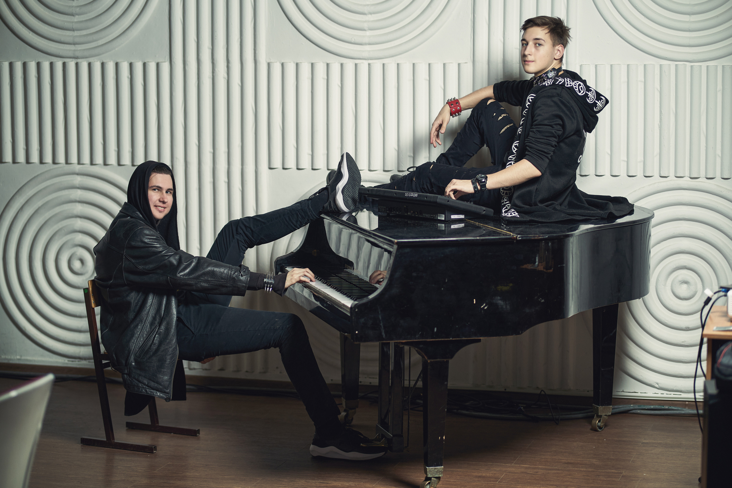 Выпускные альбомы|Компании|Креатив. Фото и видео съёмка в Магадане и области