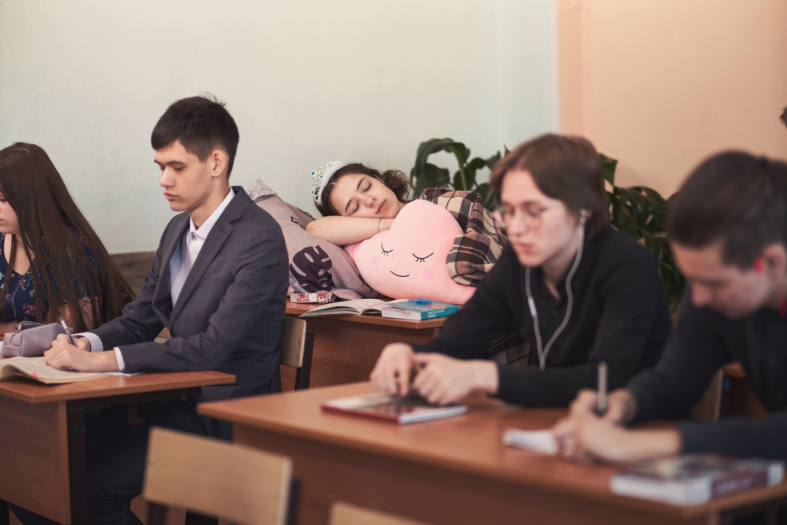 Выпускные альбомы|Компании|Креатив. Фото и видео съёмка в Магадане и области