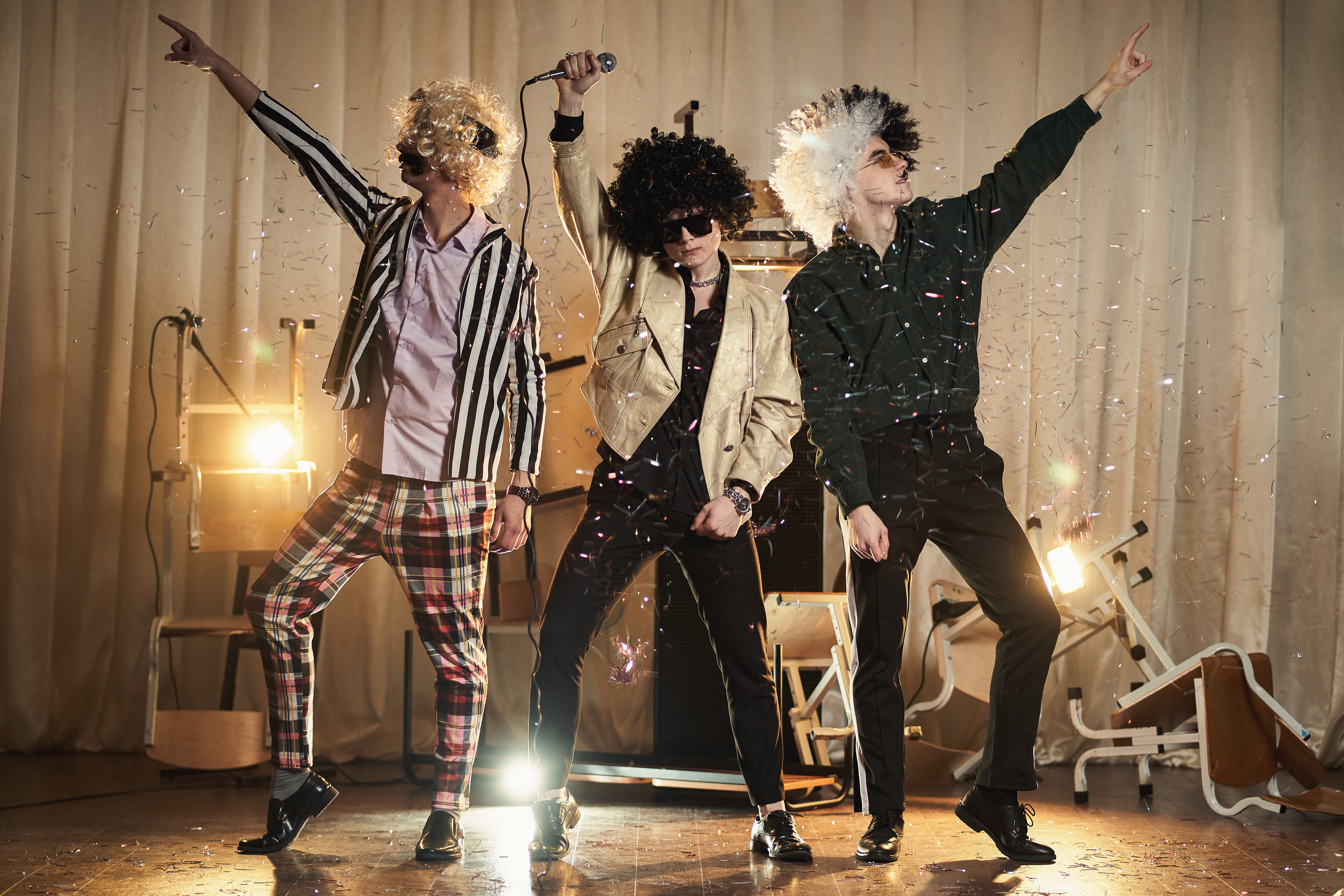 Выпускные альбомы|Компании|Креатив. Фото и видео съёмка в Магадане и области