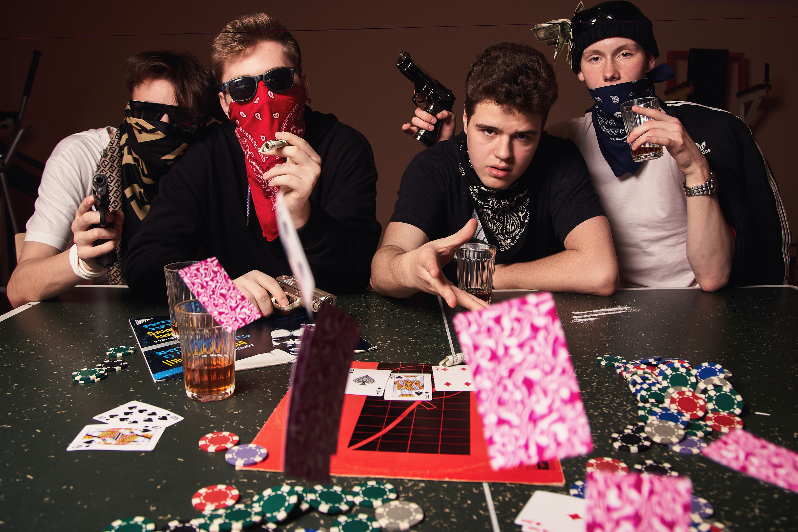 Выпускные альбомы|Компании|Креатив. Фото и видео съёмка в Магадане и области