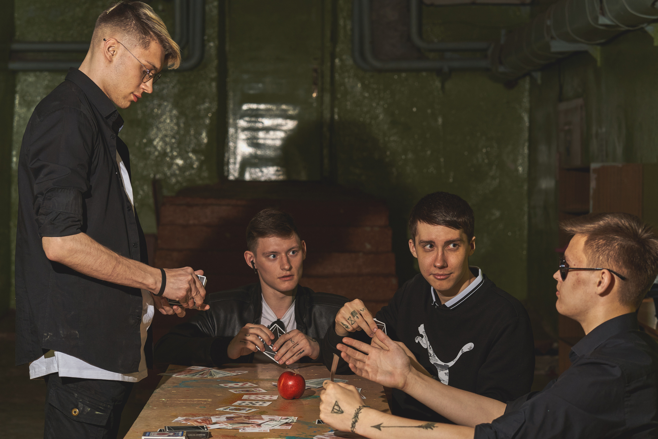 Выпускные альбомы|Компании|Креатив. Фото и видео съёмка в Магадане и области