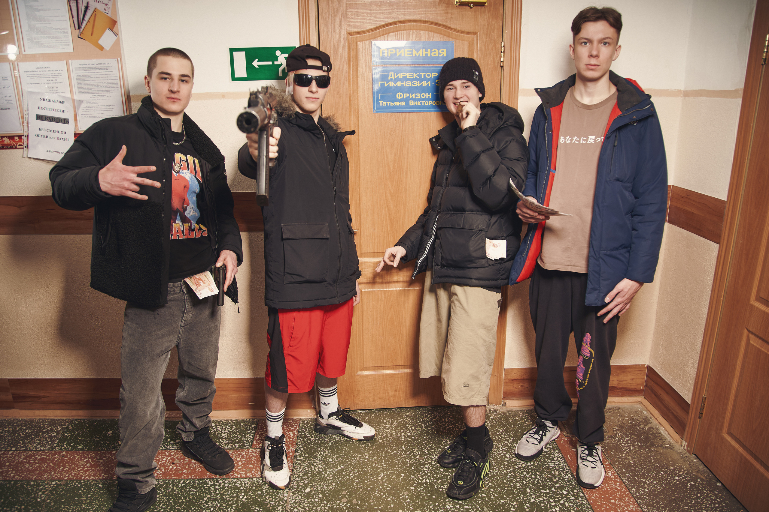 Выпускные альбомы|Компании|Креатив. Фото и видео съёмка в Магадане и области