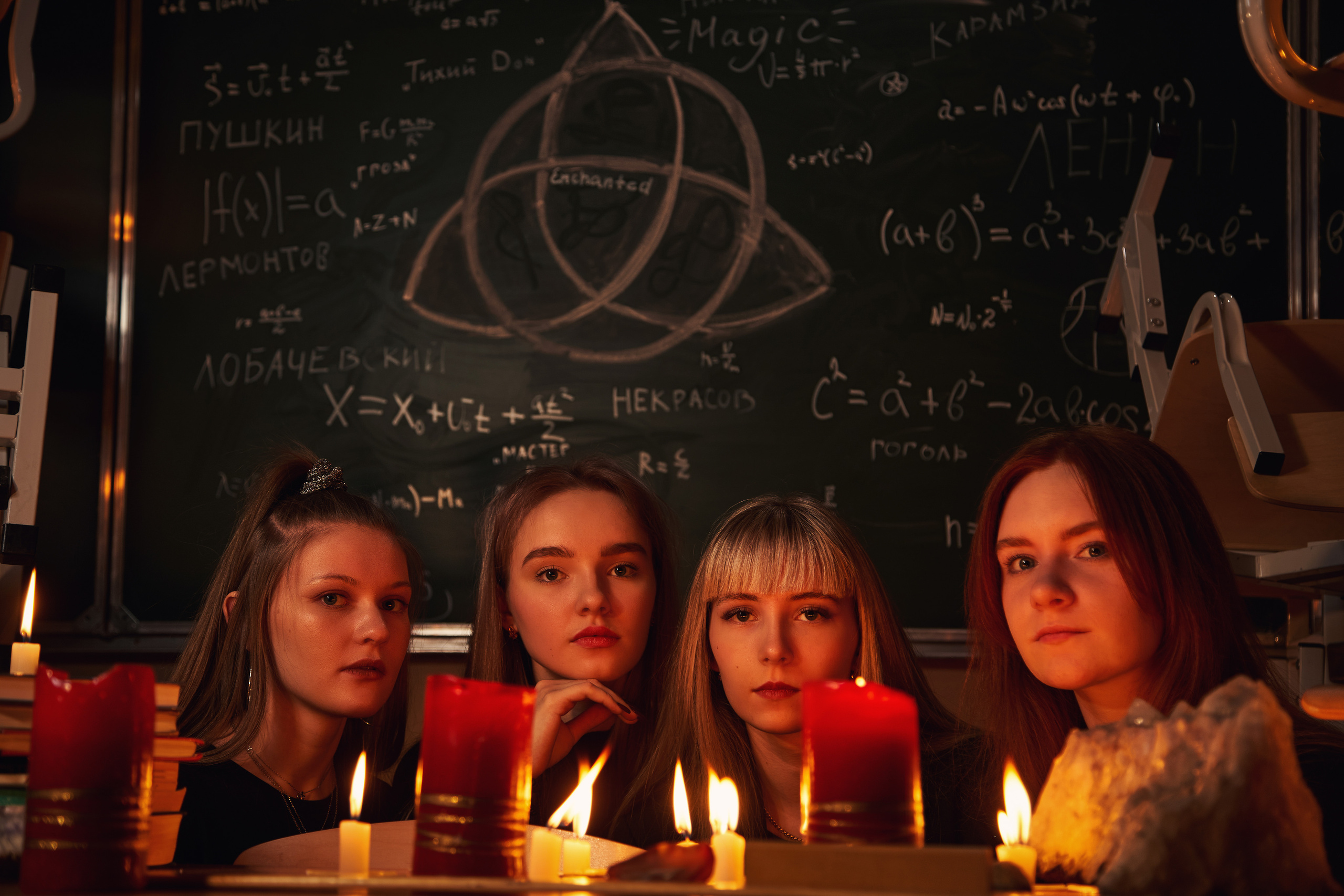 Выпускные альбомы|Компании|Креатив. Фото и видео съёмка в Магадане и области