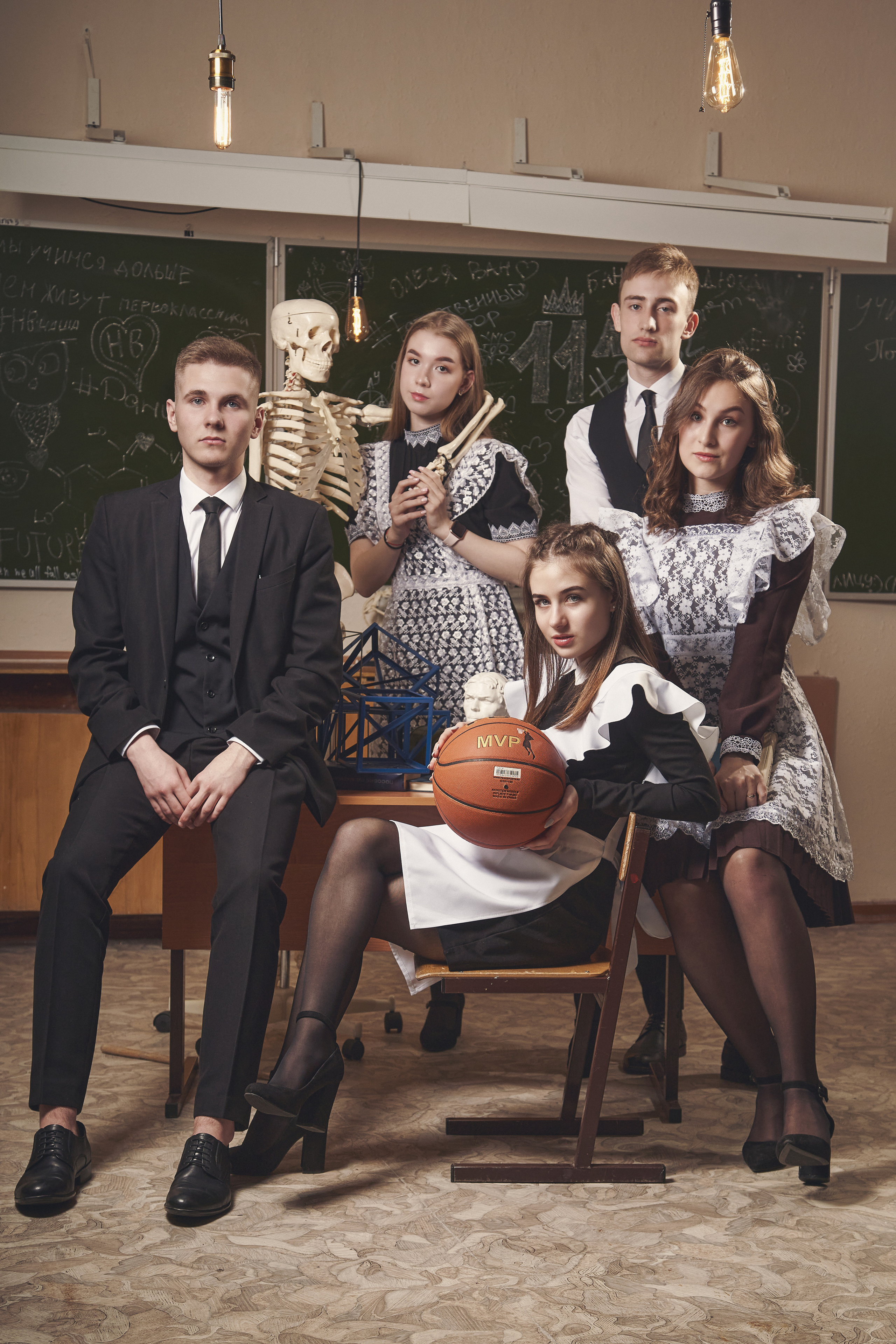 Выпускные альбомы|Компании|Креатив. Фото и видео съёмка в Магадане и области