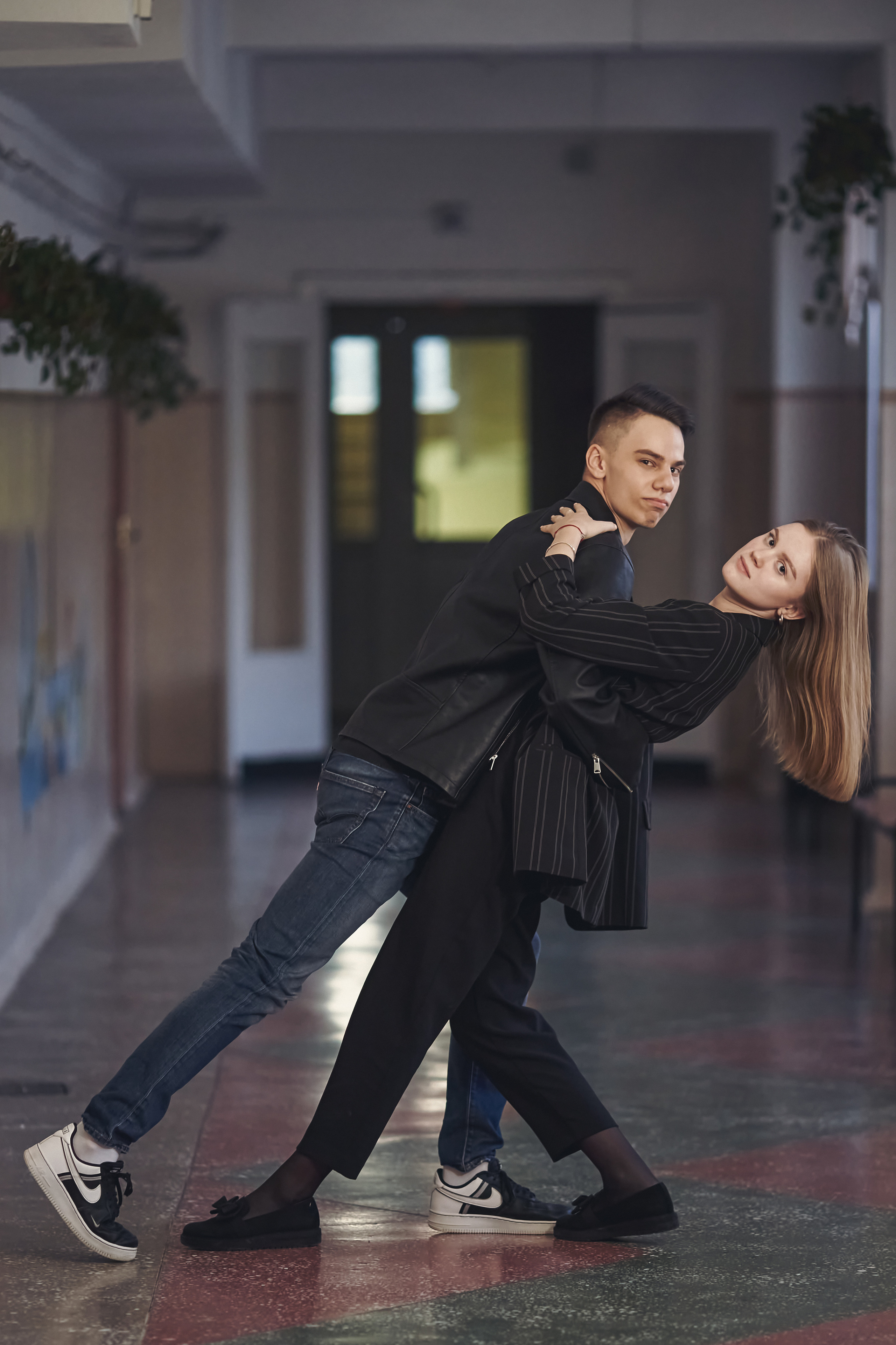 Выпускные альбомы|Компании|Креатив. Фото и видео съёмка в Магадане и области