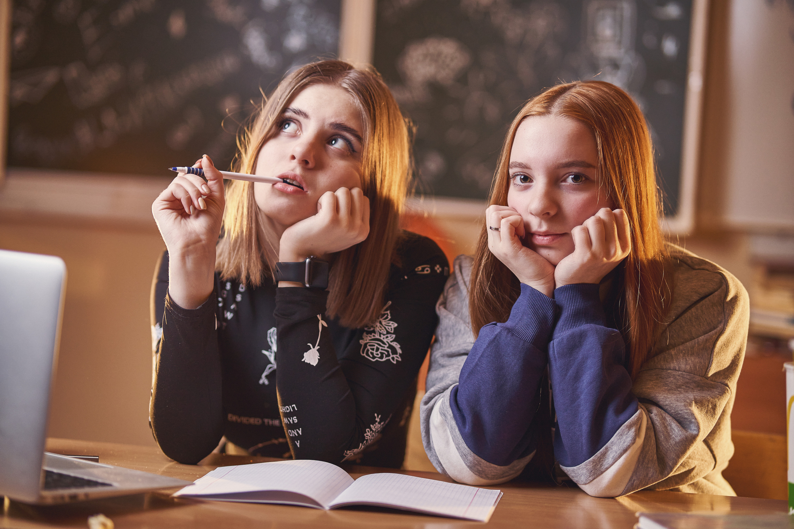 Выпускные альбомы|Компании|Креатив. Фото и видео съёмка в Магадане и области