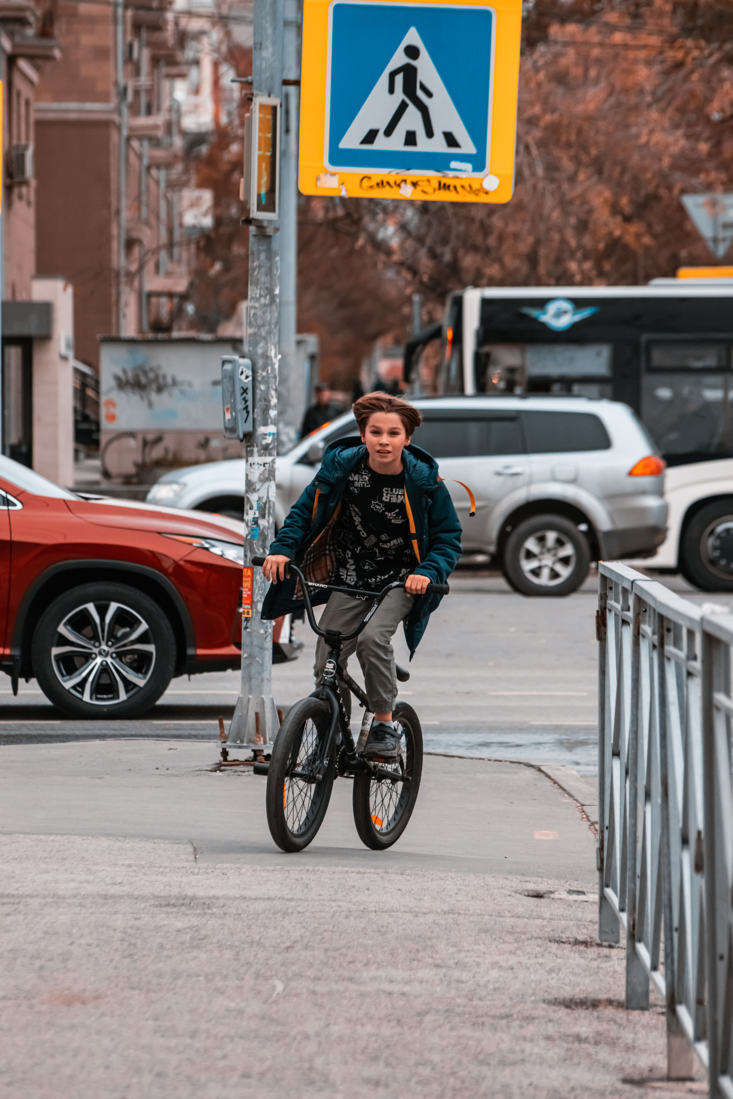 Стрит-фотография, она же — уличная фотография. Денис Климачев. Фотограф. Город Новосибирск