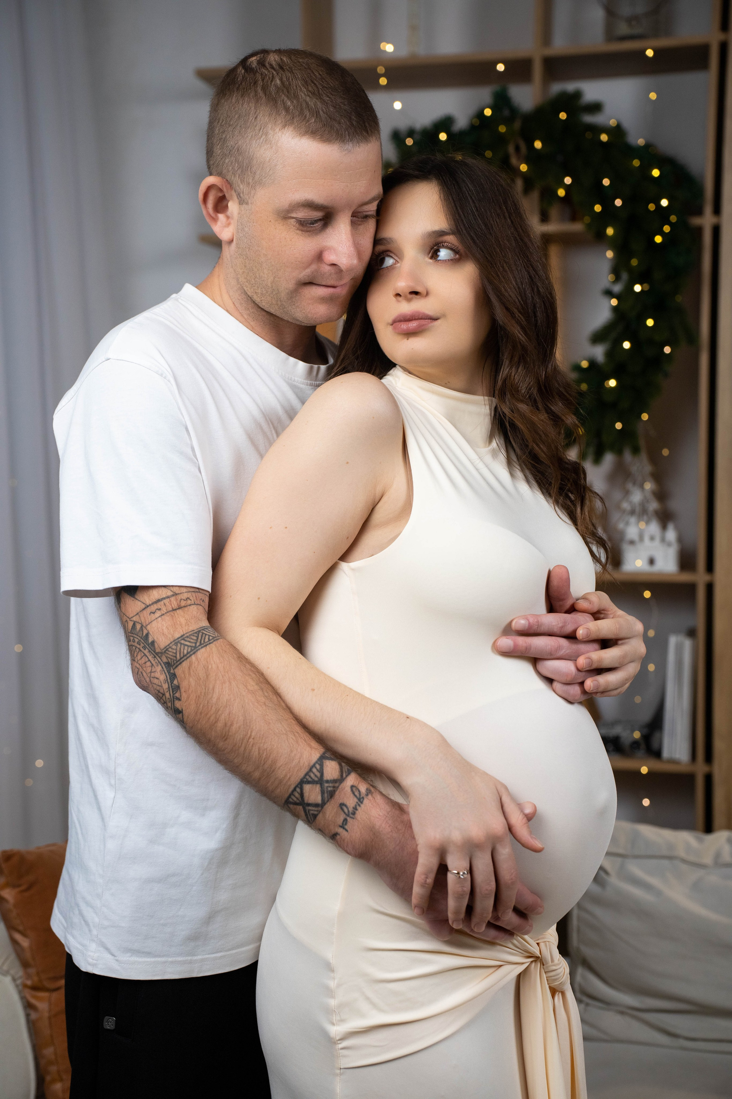 Фотосессия студийная беременная пара «Новый год в ожидании чуда». Фотограф в Крыму Татьяна Барицкая ЕНОТИКА