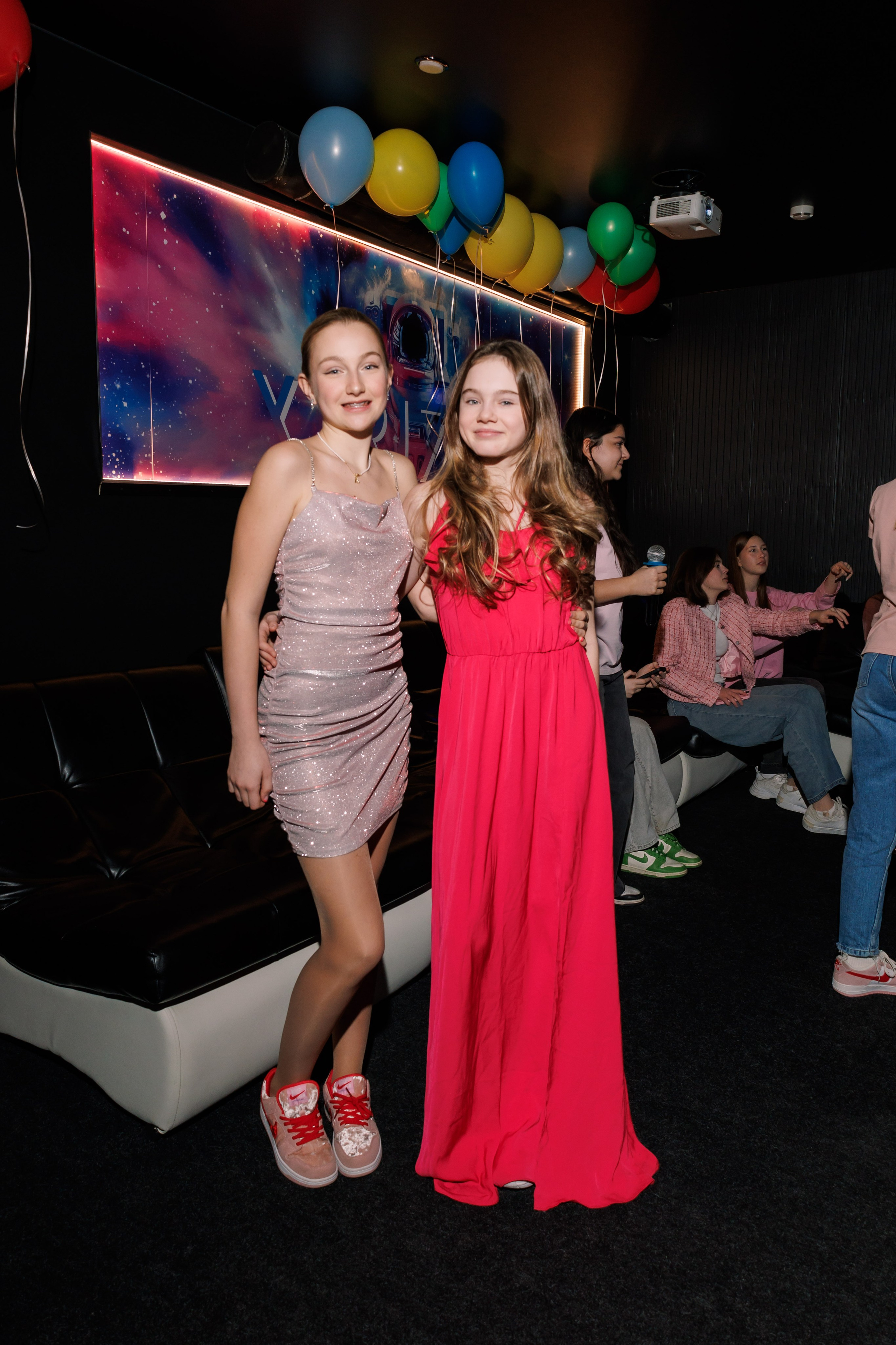 День Рождения в караоке. Фотограф в Москве Дмитрий Емельянов