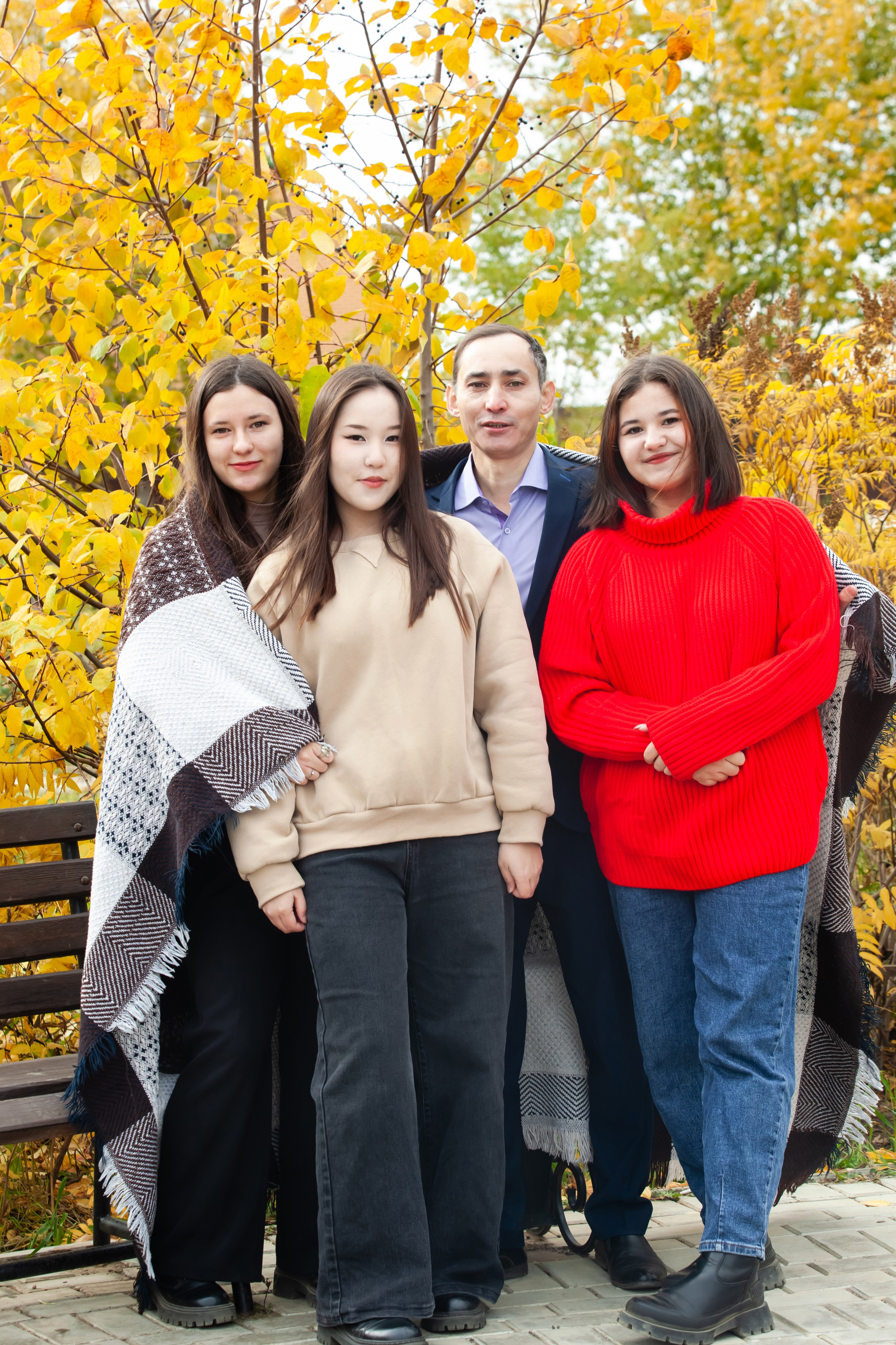 Школьники и детсадовцы (осень). Фотограф Бурятия. Печать фотокниг