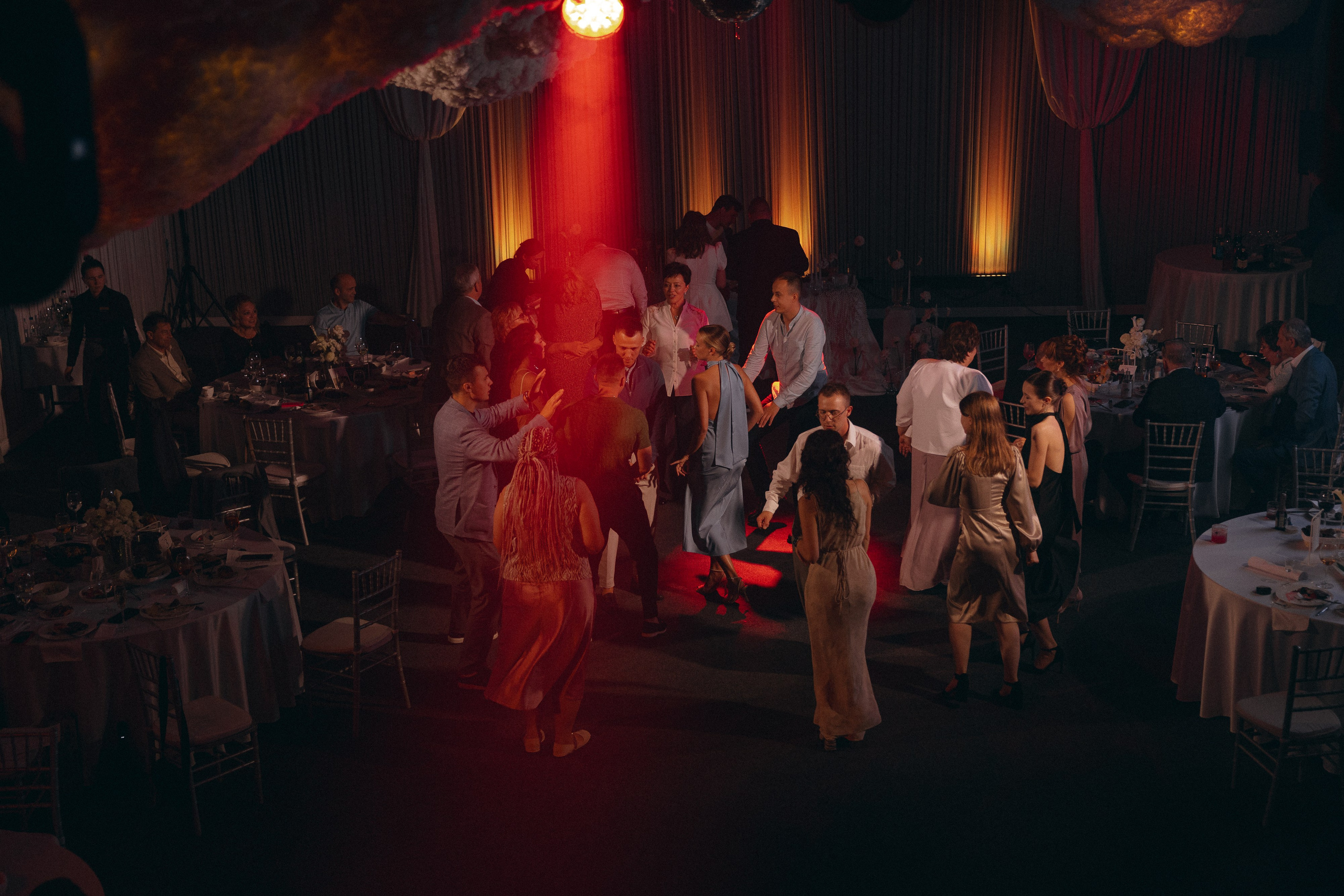 Напоминая о твоих поцелуях. Свадебный фотограф Таня Караисаева