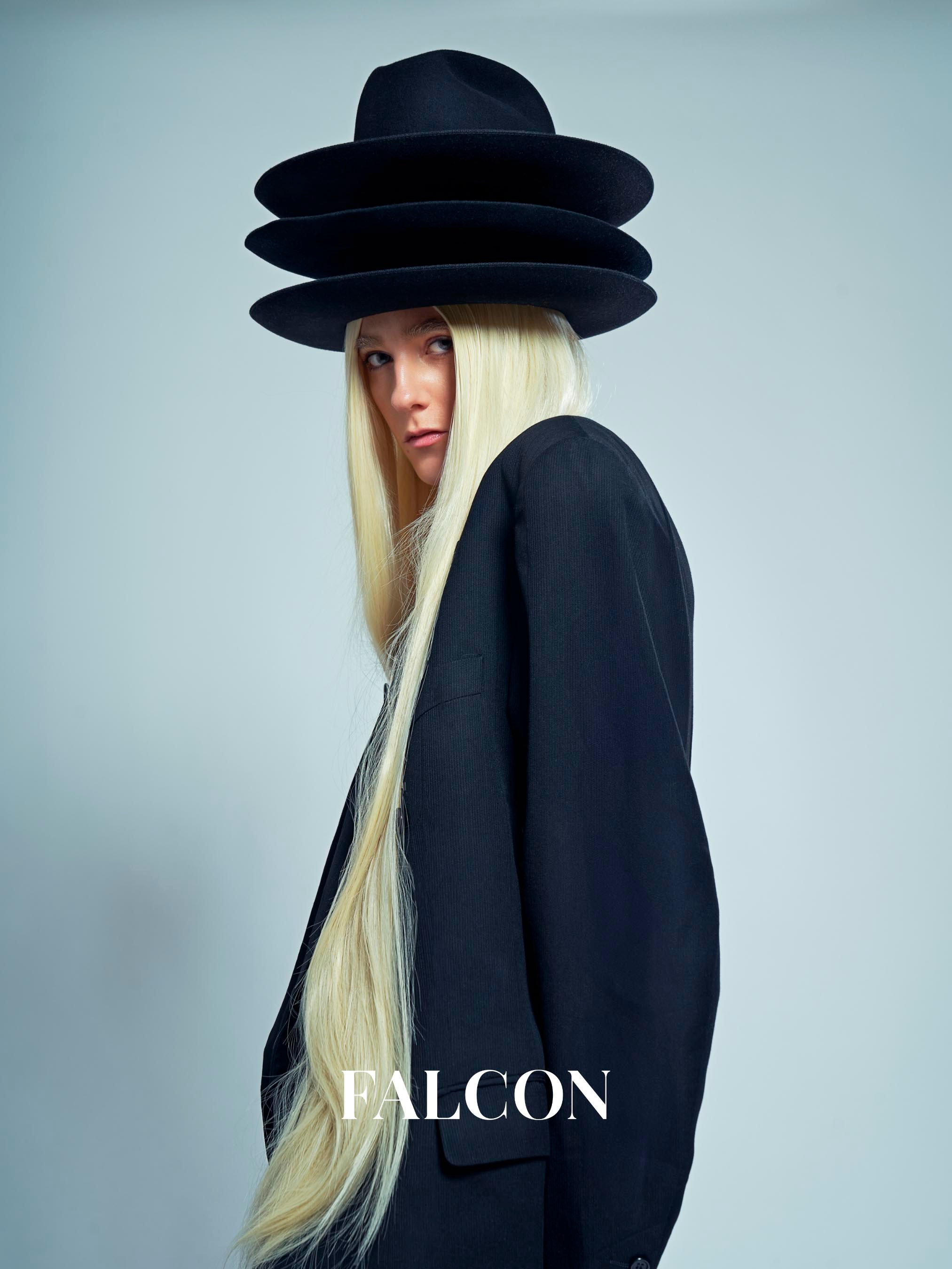 Falcon. Fashion Photographer in Milan