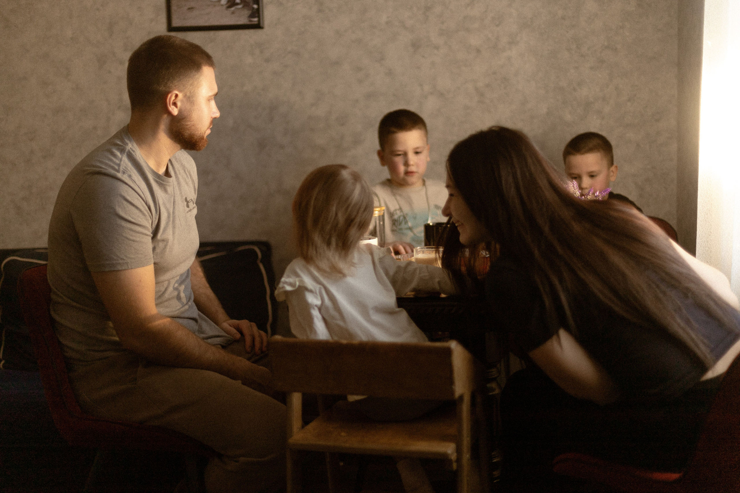Стародубцевы. Женский фотограф фототерапевт фотохудожник преподаватель авторских курсов по фотографии и саморефлексии через фото в Оренбурге Лида Трескова
