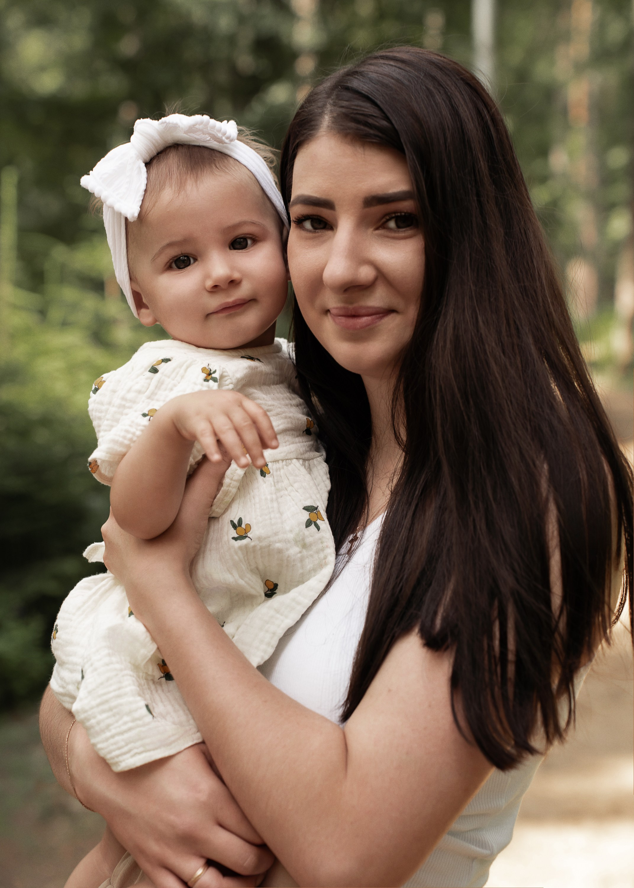 АЛИСА 1 ГОДИК. Женский портрет