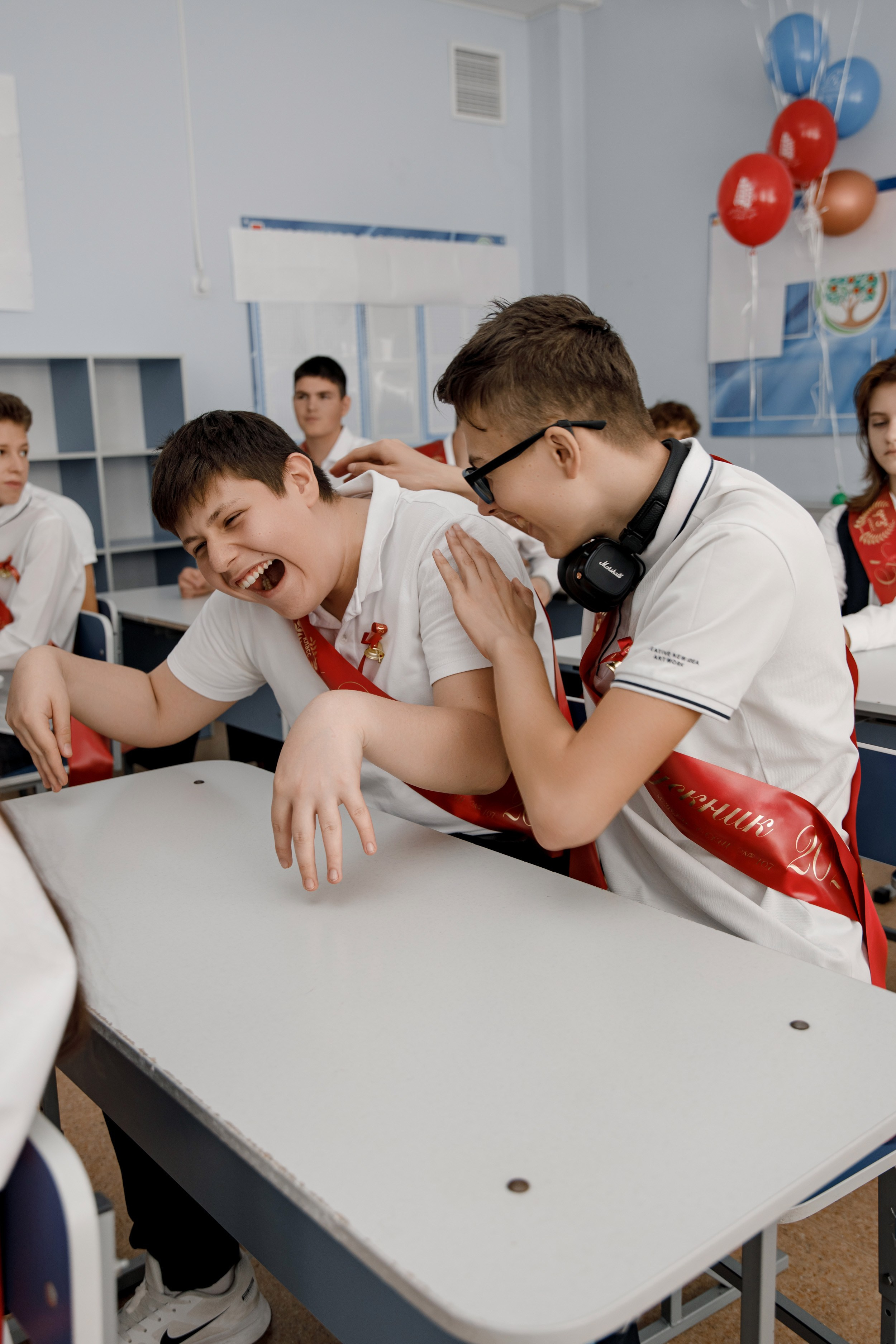 Школа 107 г. Краснодар. Выпускные альбомы в Краснодарском крае