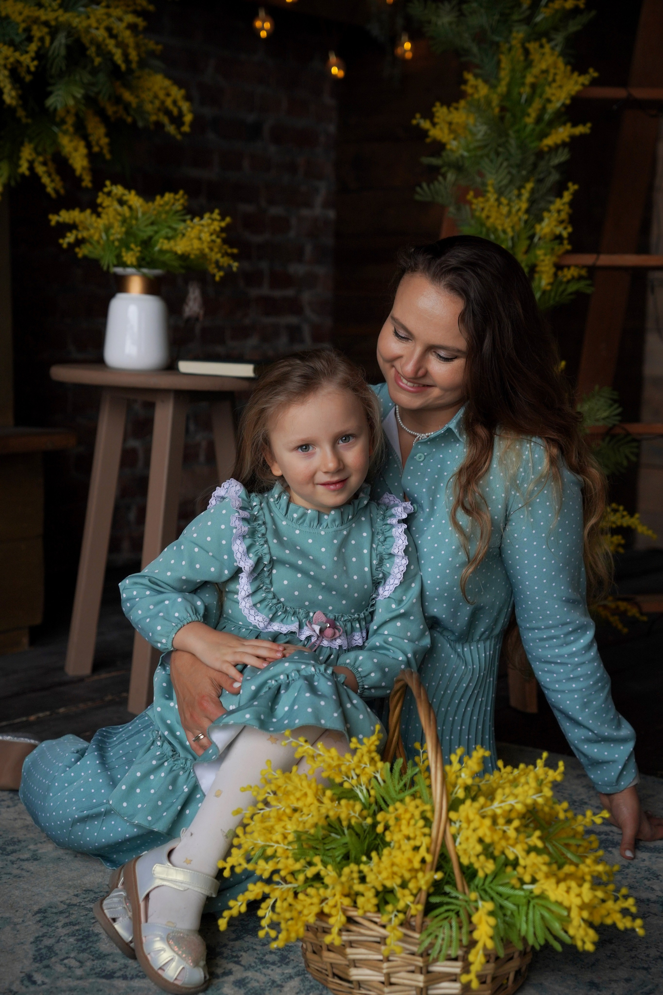 Мимоза. Студийный и портретный фотограф в САНКТ-ПЕТЕРБУРГЕИрина Махаон