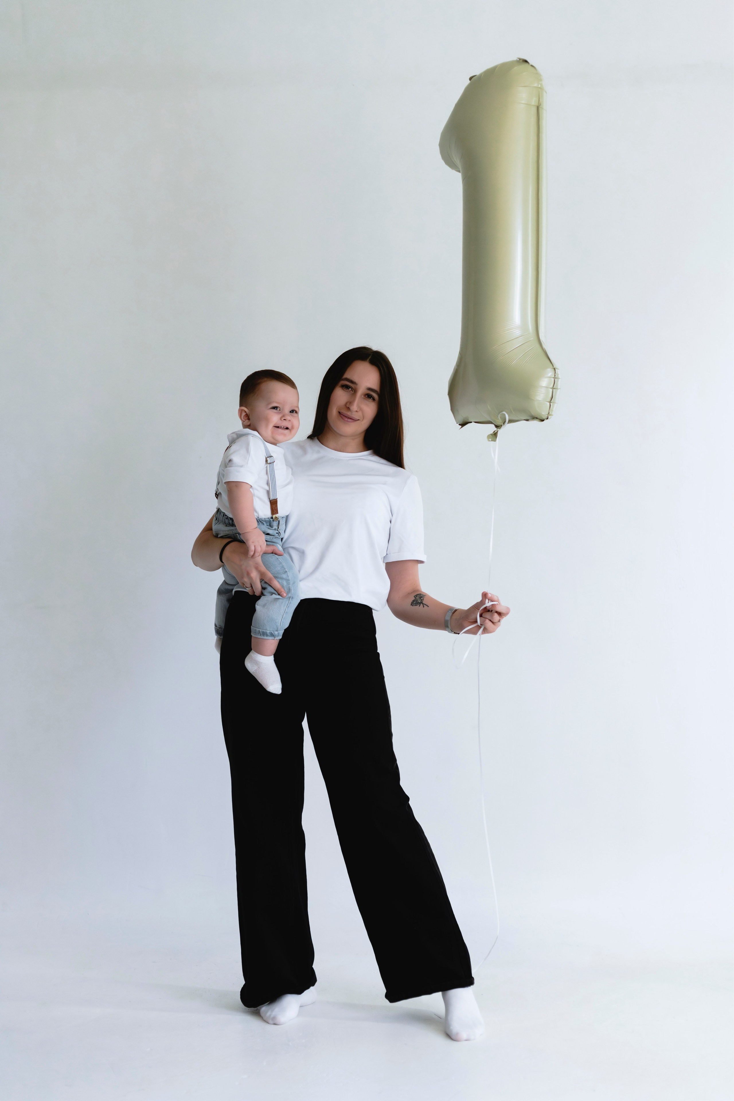 Тимуру годик. Женский и предметный фотограф