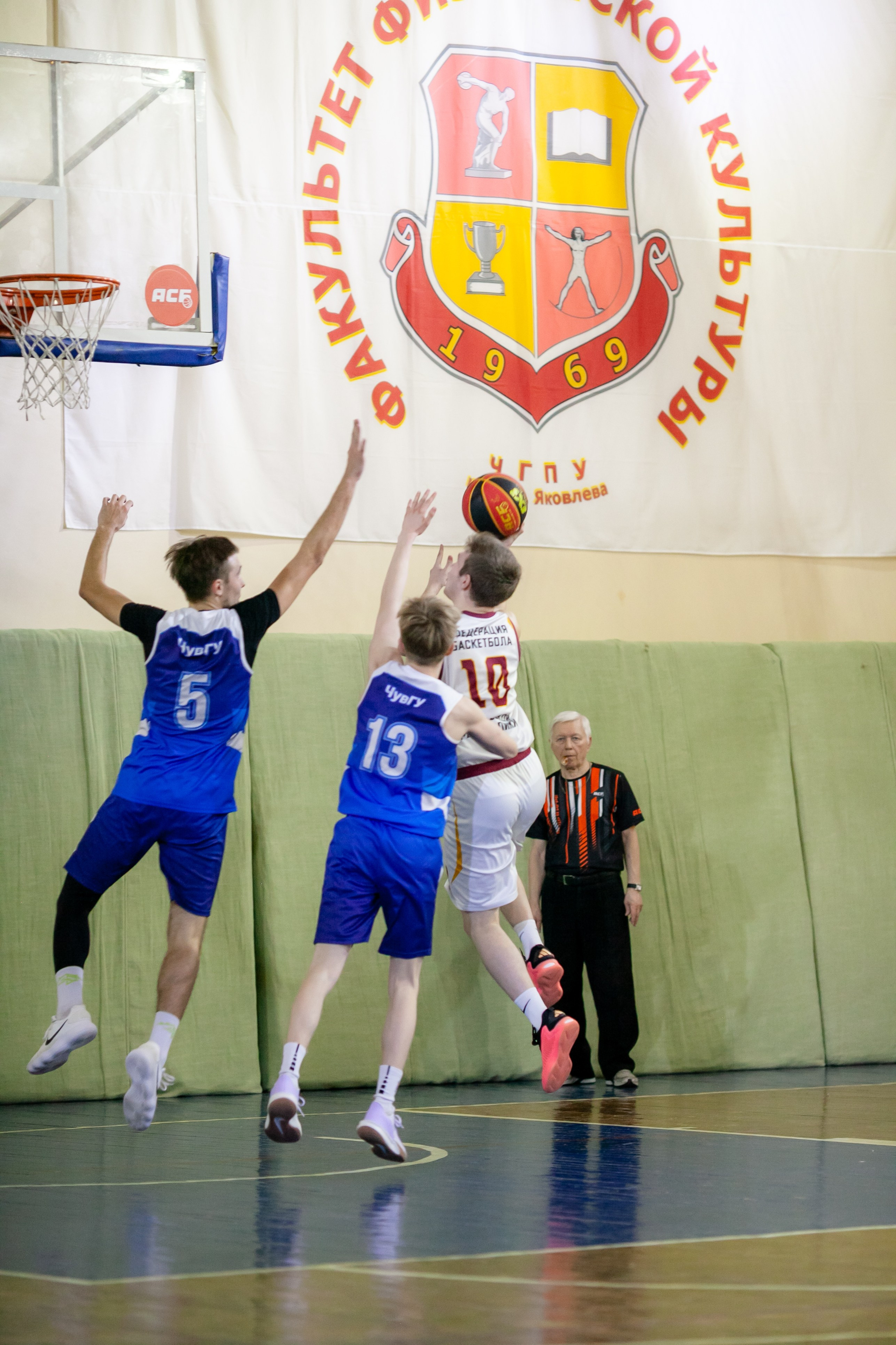 3×3. Фотография