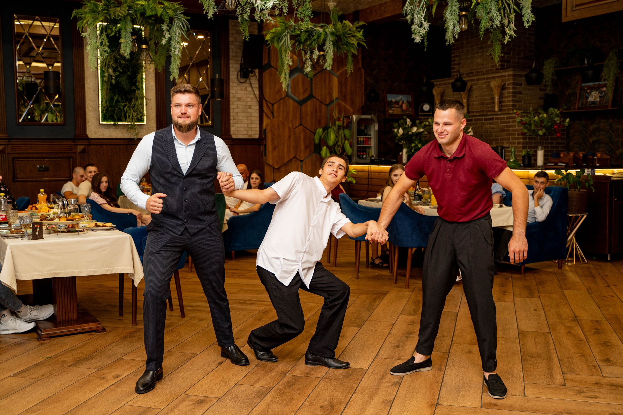 Данил и Анастасия. Видеосьемка, фотосьемка свадеб, юбилеев, утренников в Краснодарском кр