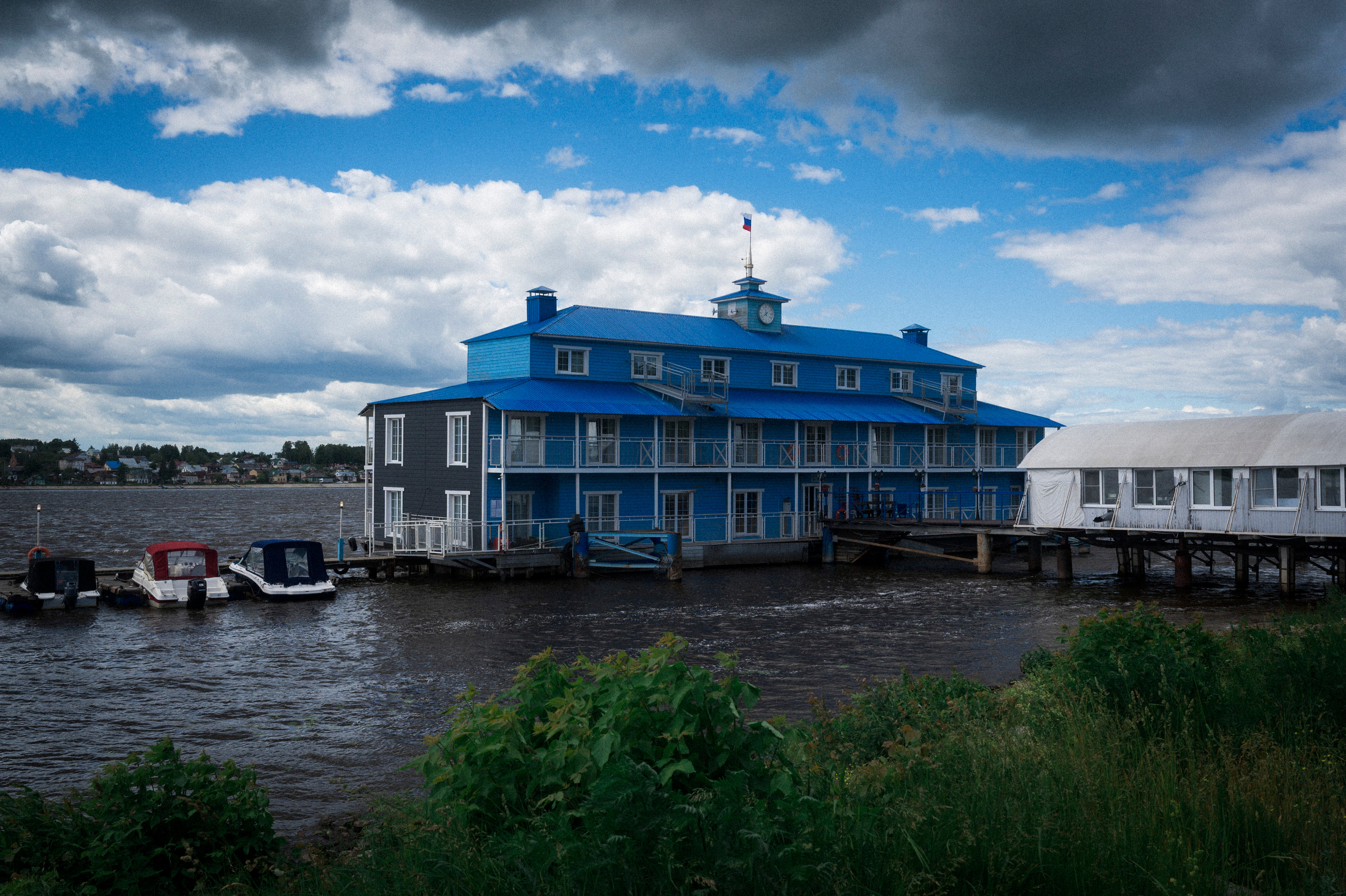 Across Golden Circle ½. Kartascheff