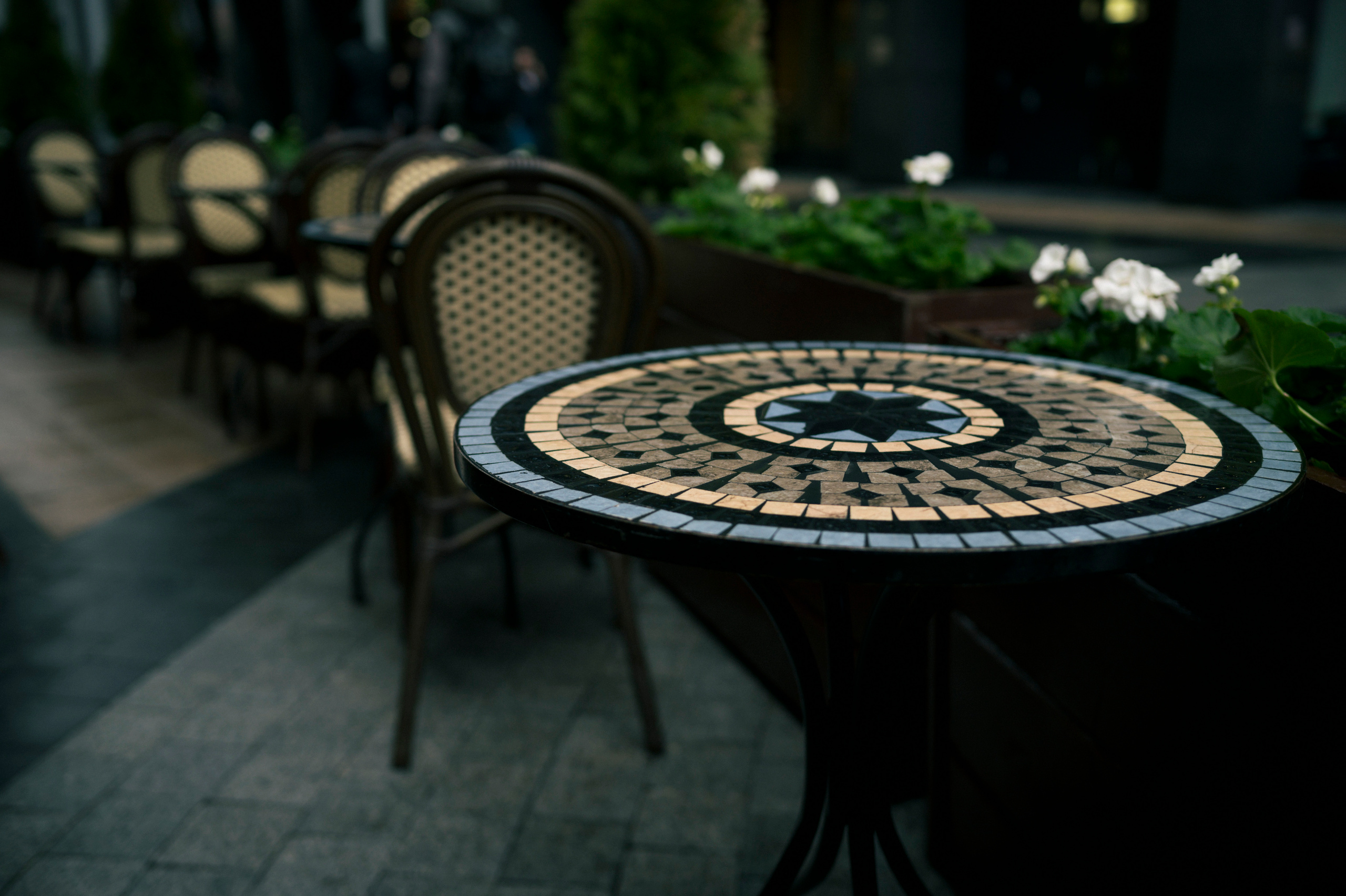 Street with Roma, 5.2022. Kartascheff