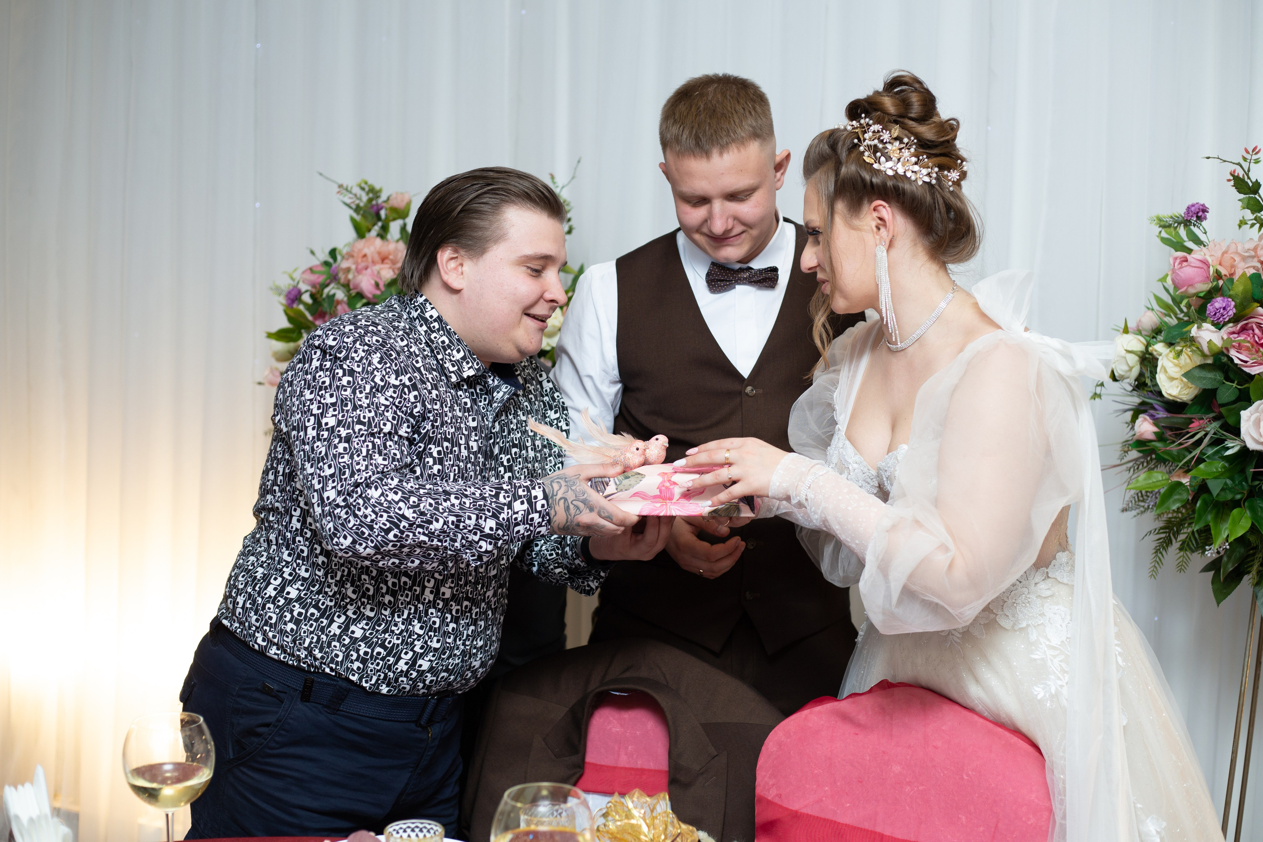 Артем & Влада. Свадебный и контент фотограф в Новосибирске Еремин Александр